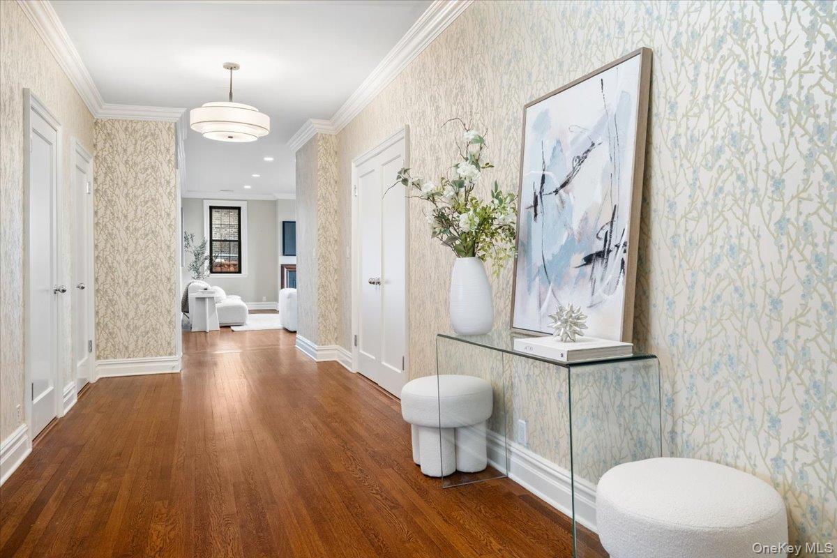 #3 photo, 14 N Chatsworth Avenue, Larchmont , NY 10538