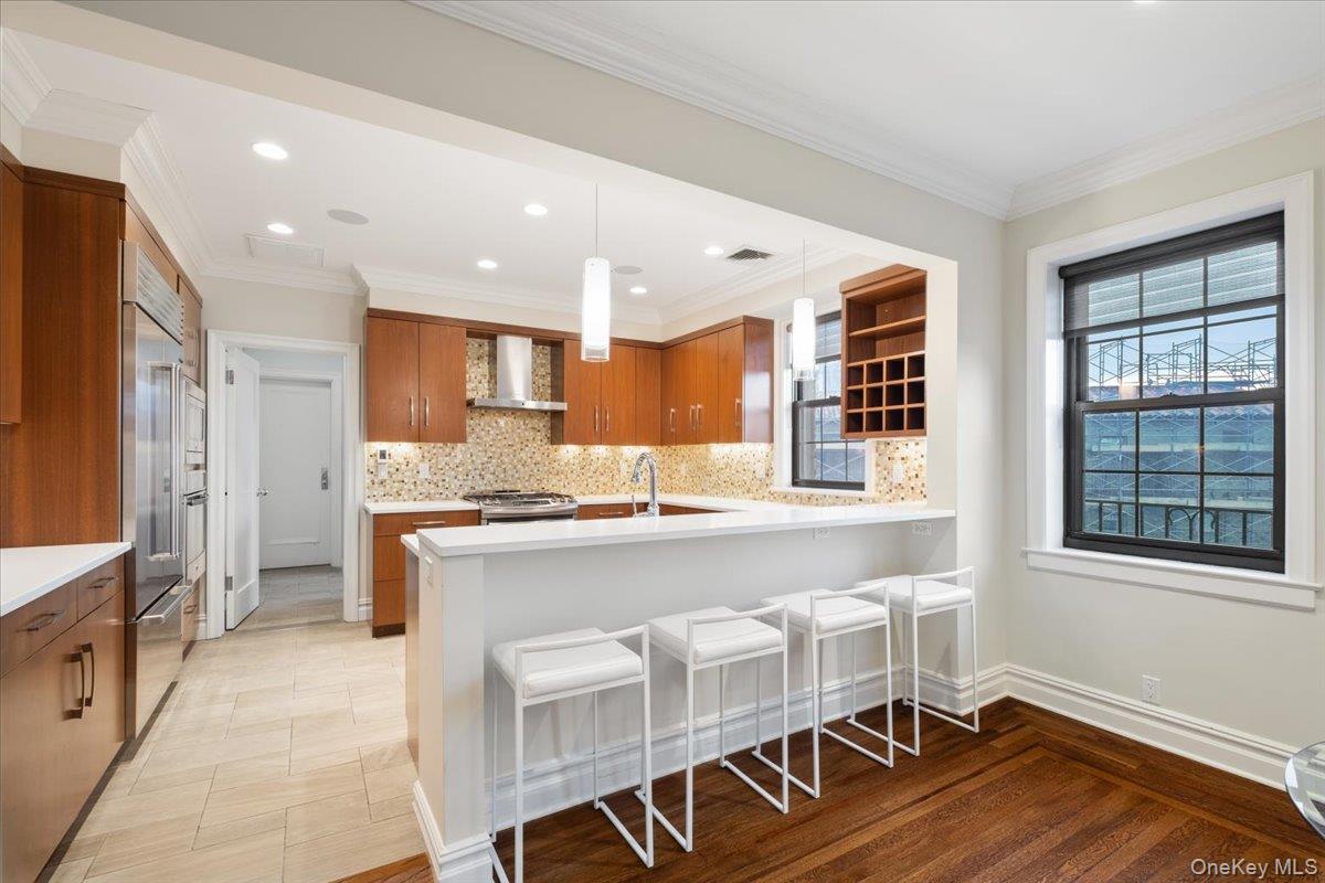 #8 photo, 14 N Chatsworth Avenue, Larchmont , NY 10538