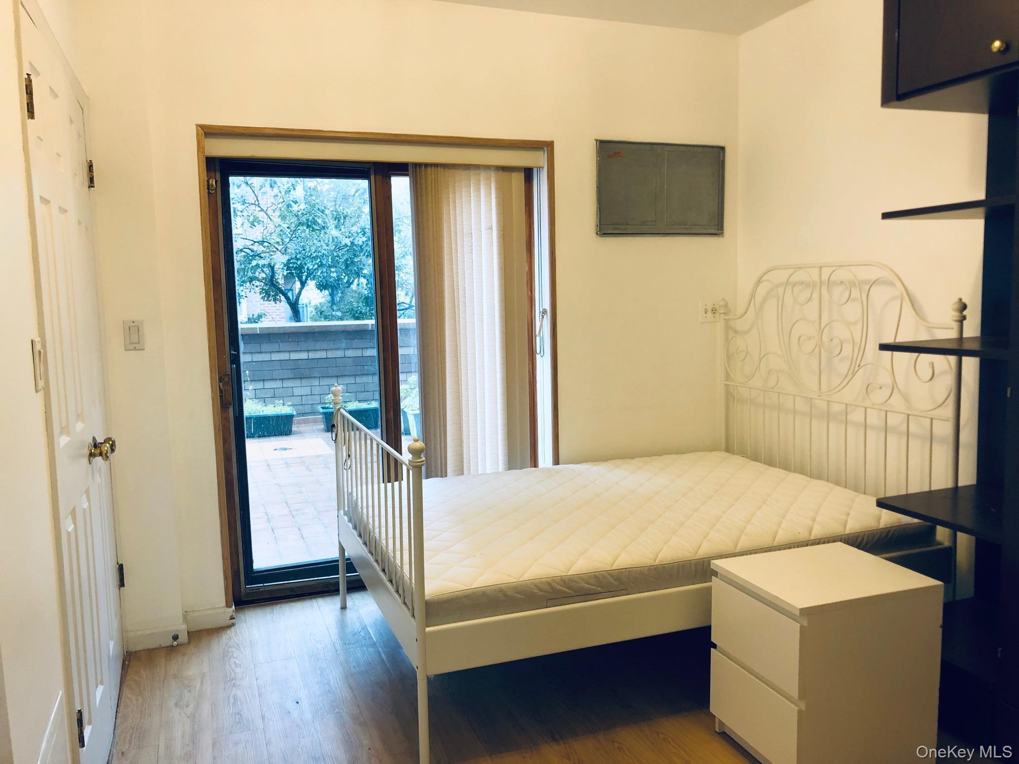 #7 photo, 42-31 Colden Street, Куинс ‖ Flushing , NY 11355