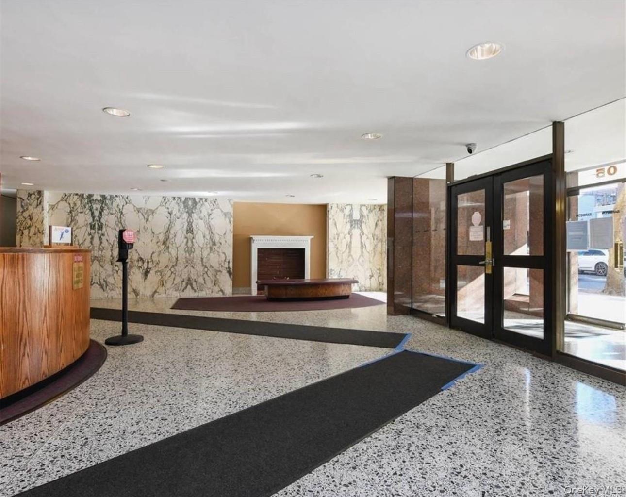 #12 photo, 142-05 Roosevelt Avenue, 法拉盛 Flushing , NY 11354