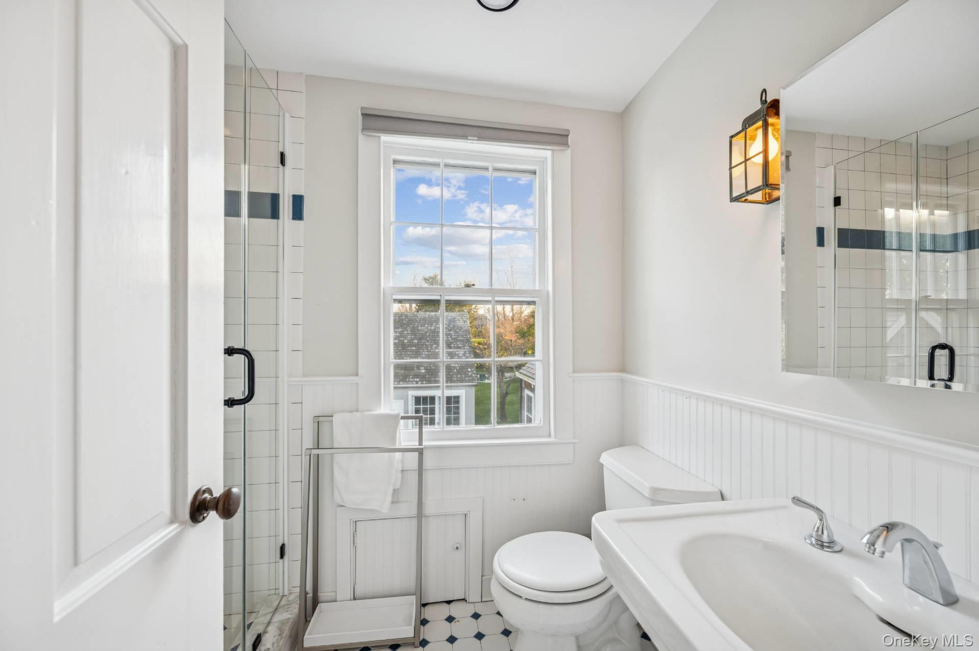 #16 photo, 94 Post Lane, Southampton , NY 11968