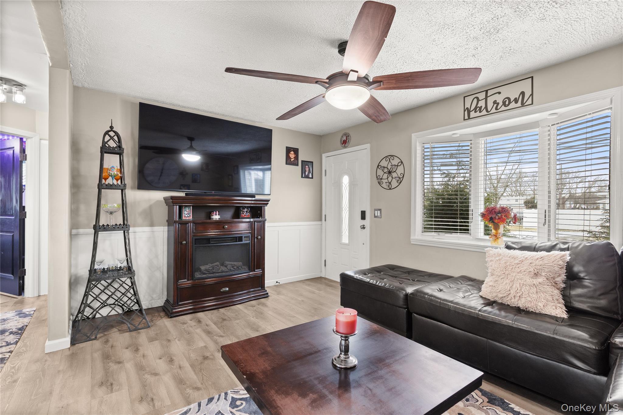 #3 photo, 1361 Manatuck Boulevard, Bay Shore , NY 11706