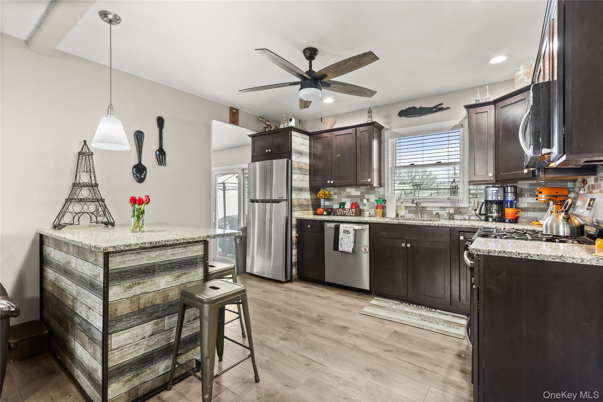 #6 photo, 1361 Manatuck Boulevard, Bay Shore , NY 11706