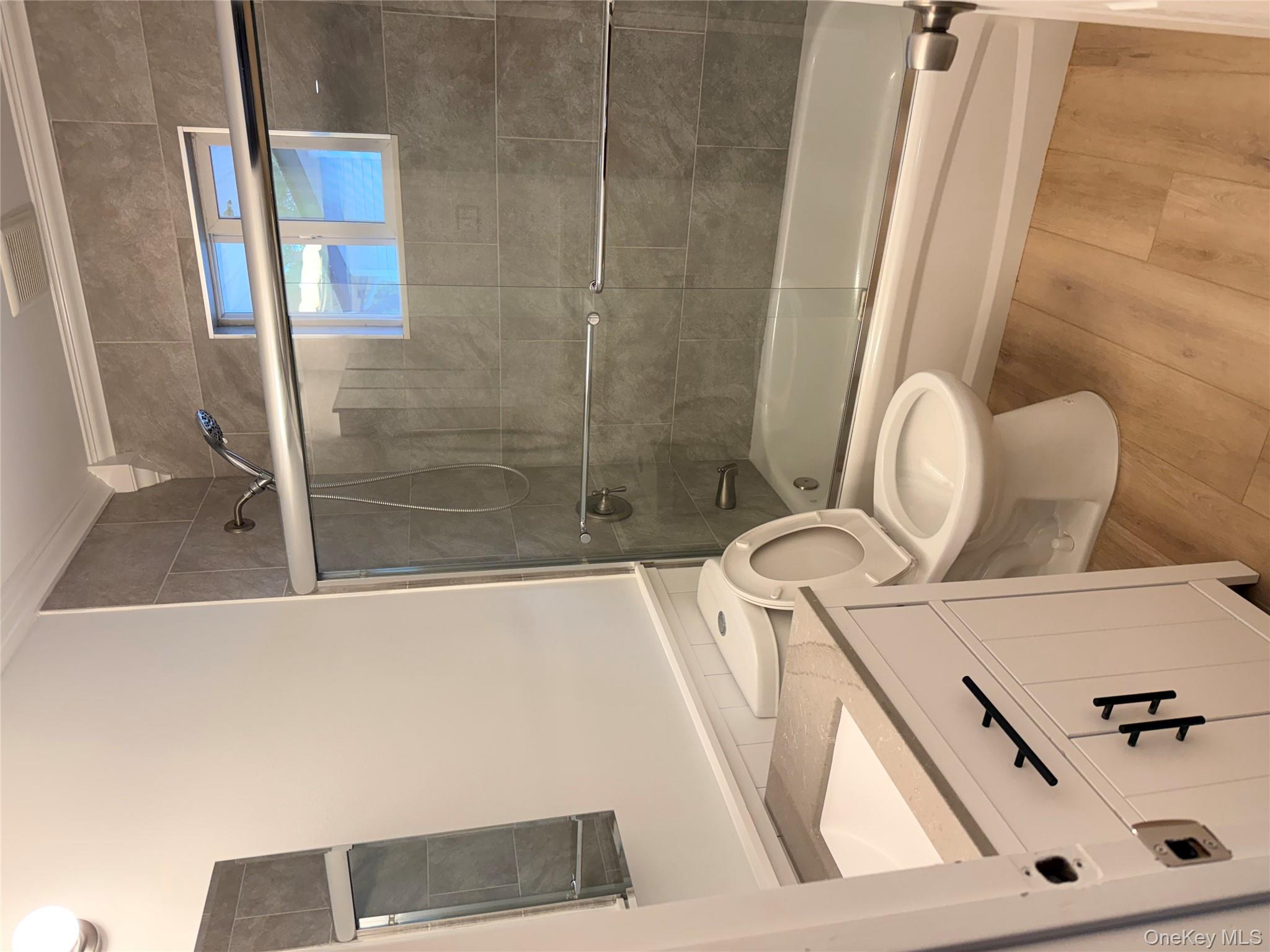 #17 photo, 70 Patchogue Avenue, Mastic , NY 11950