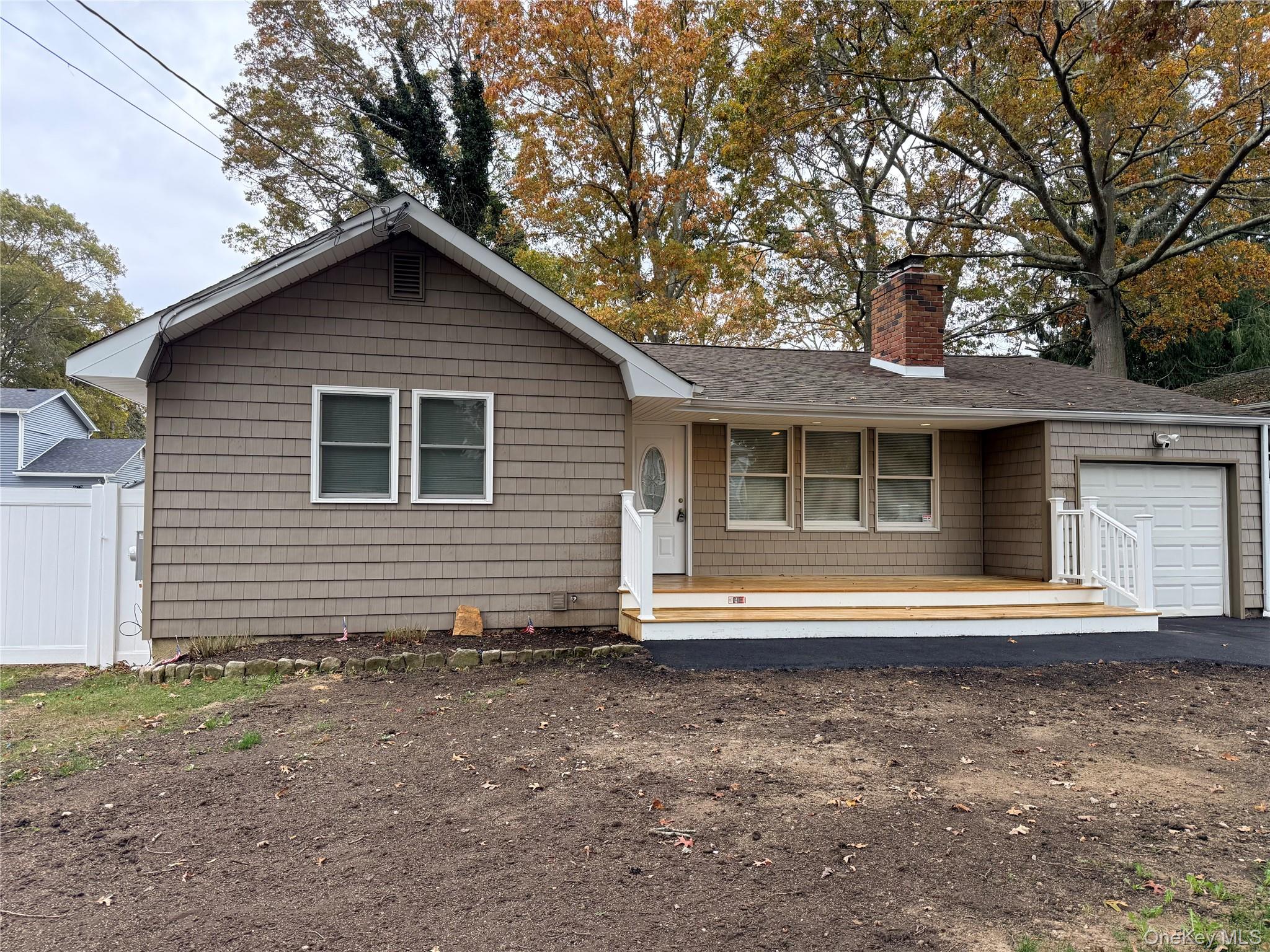 #3 photo, 70 Patchogue Avenue, Mastic , NY 11950