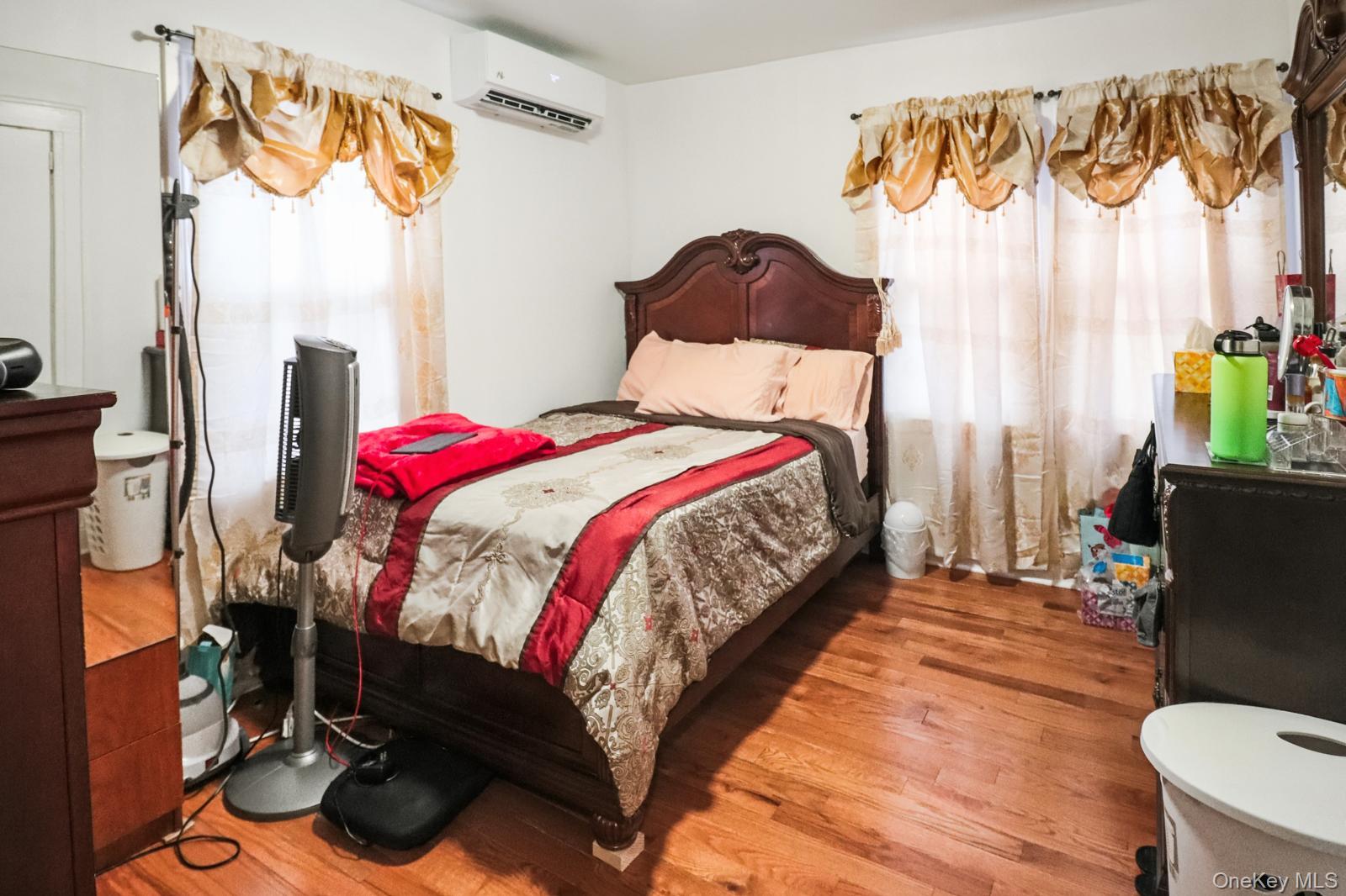 #18 photo, 11202 Witthoff Avenue, Queens Village , NY 11429