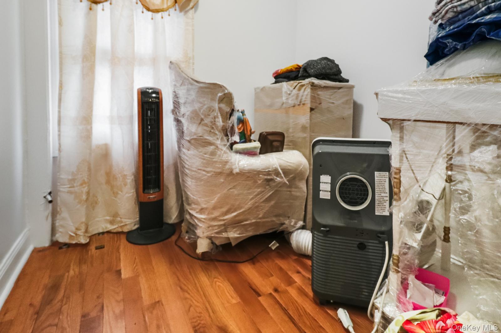 #20 photo, 11202 Witthoff Avenue, Queens Village , NY 11429