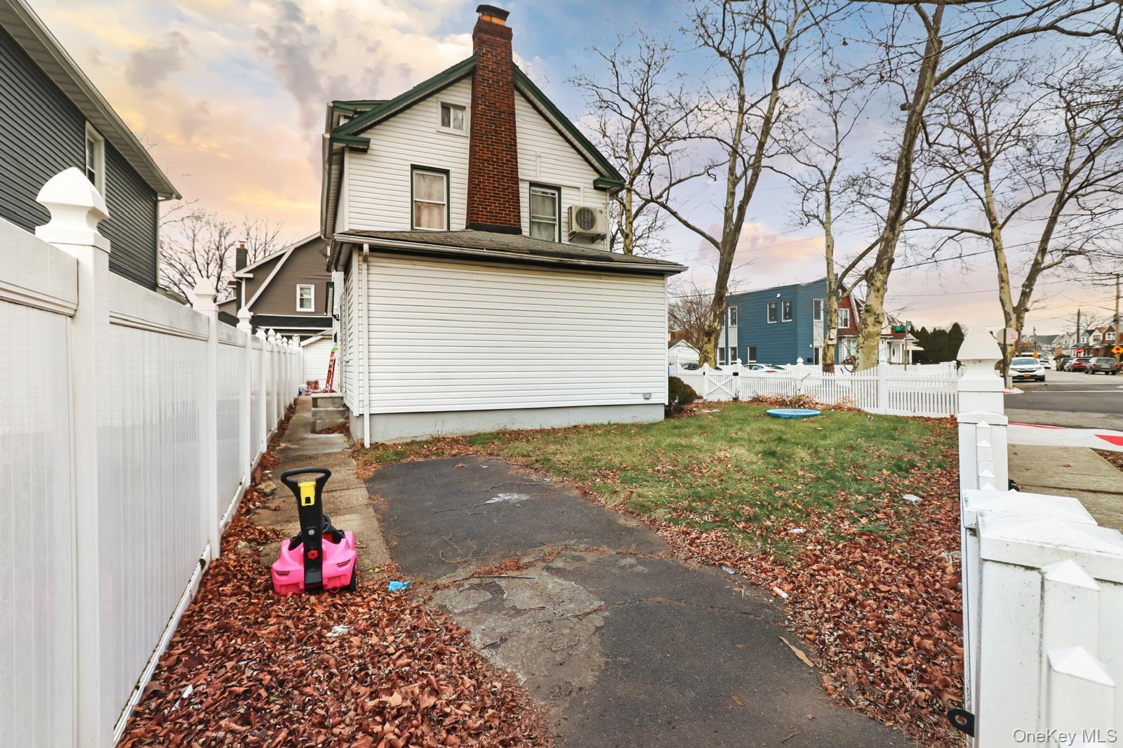 #6 photo, 11202 Witthoff Avenue, Queens Village , NY 11429