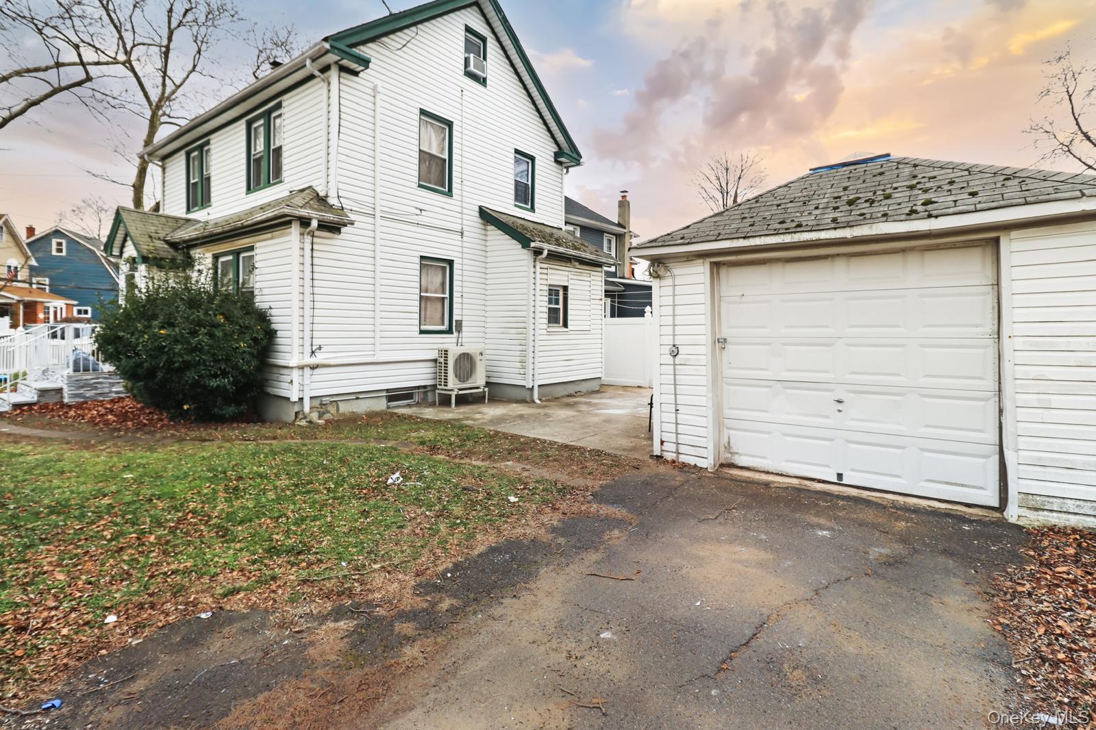 #8 photo, 11202 Witthoff Avenue, Queens Village , NY 11429