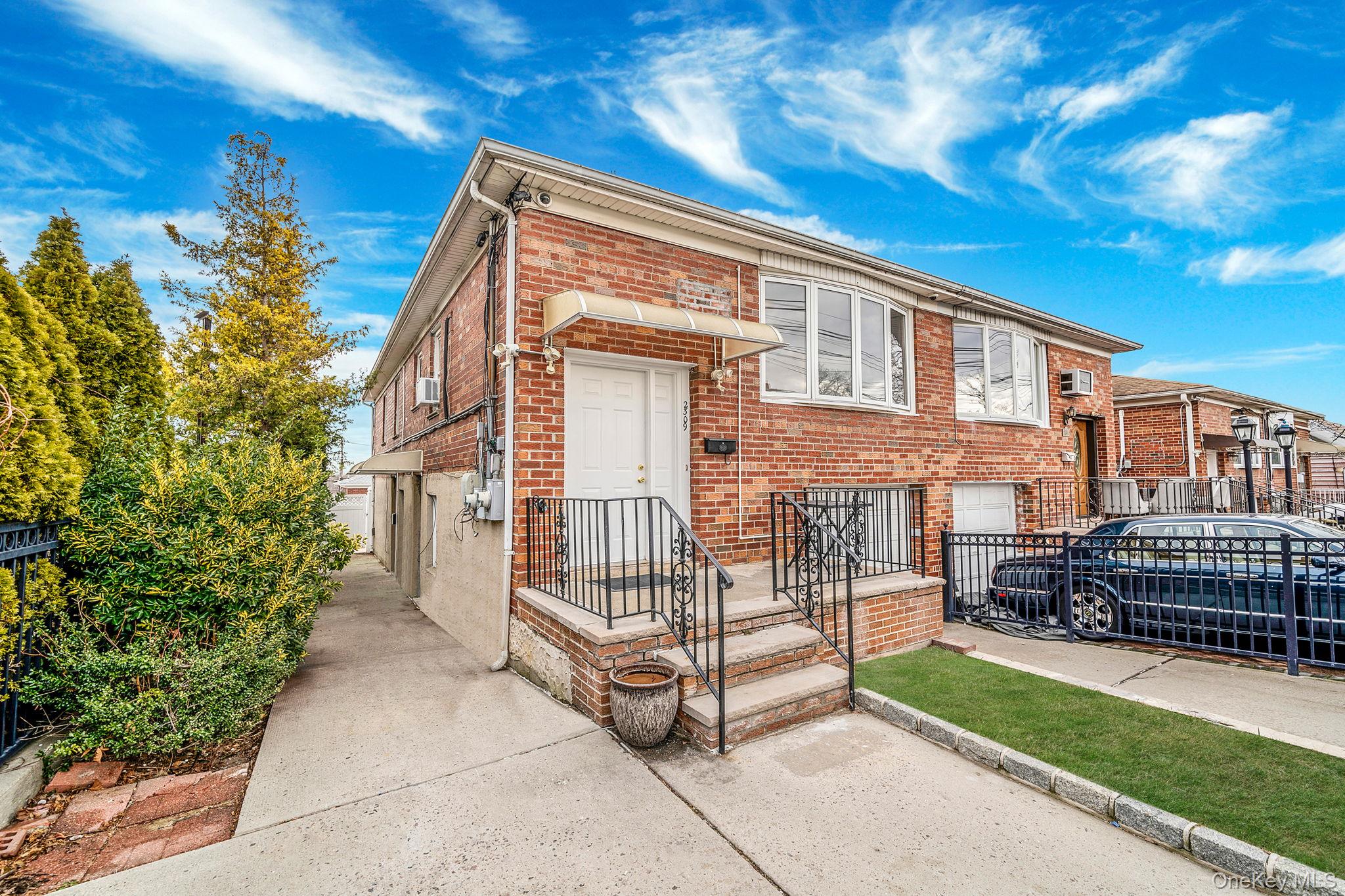 #2 photo, 2309 128th Street Street, कॉलेज पॉइंट College Point , NY 11356