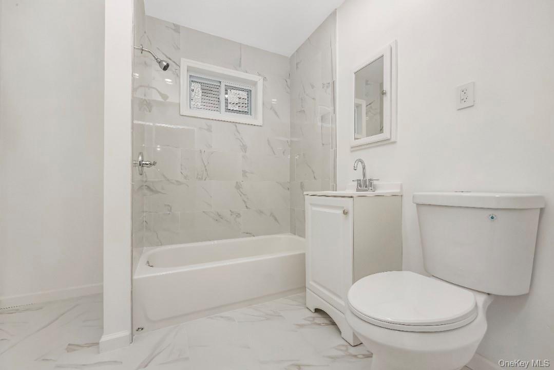 #17 photo, 54 5th Street, Ronkonkoma , NY 11779