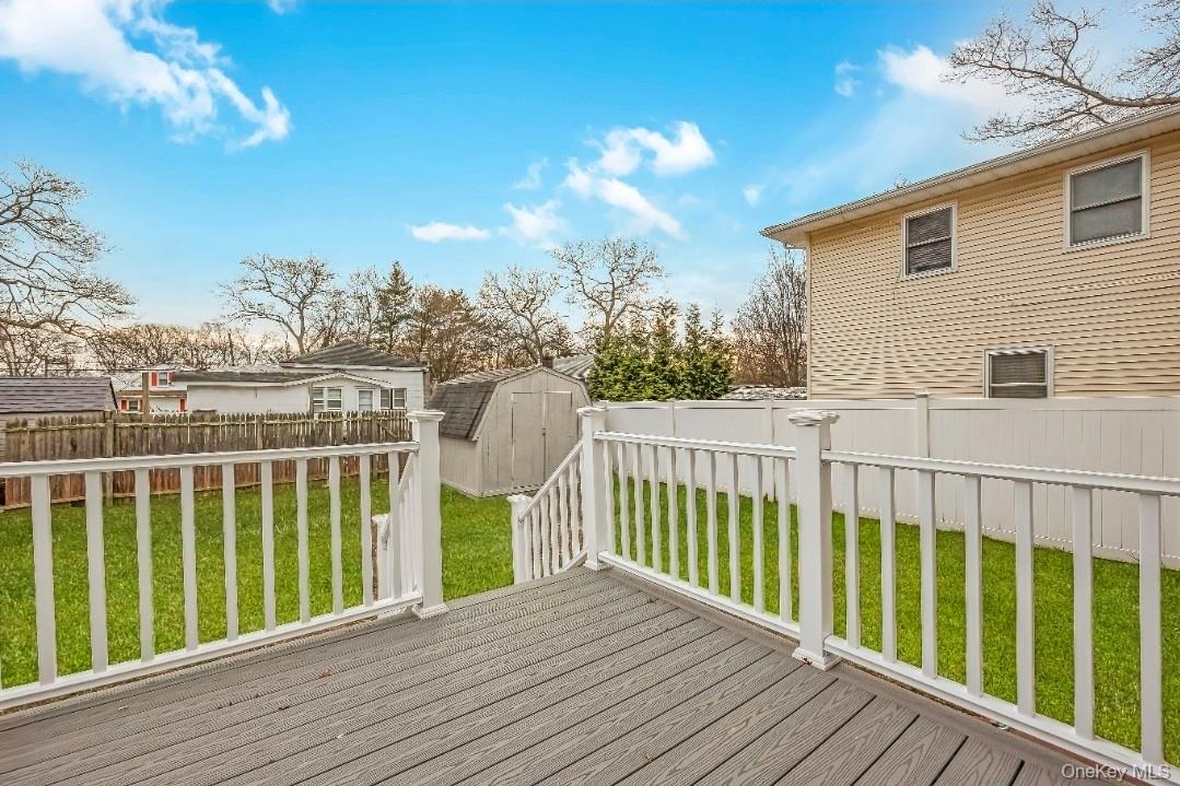 #8 photo, 54 5th Street, Ronkonkoma , NY 11779