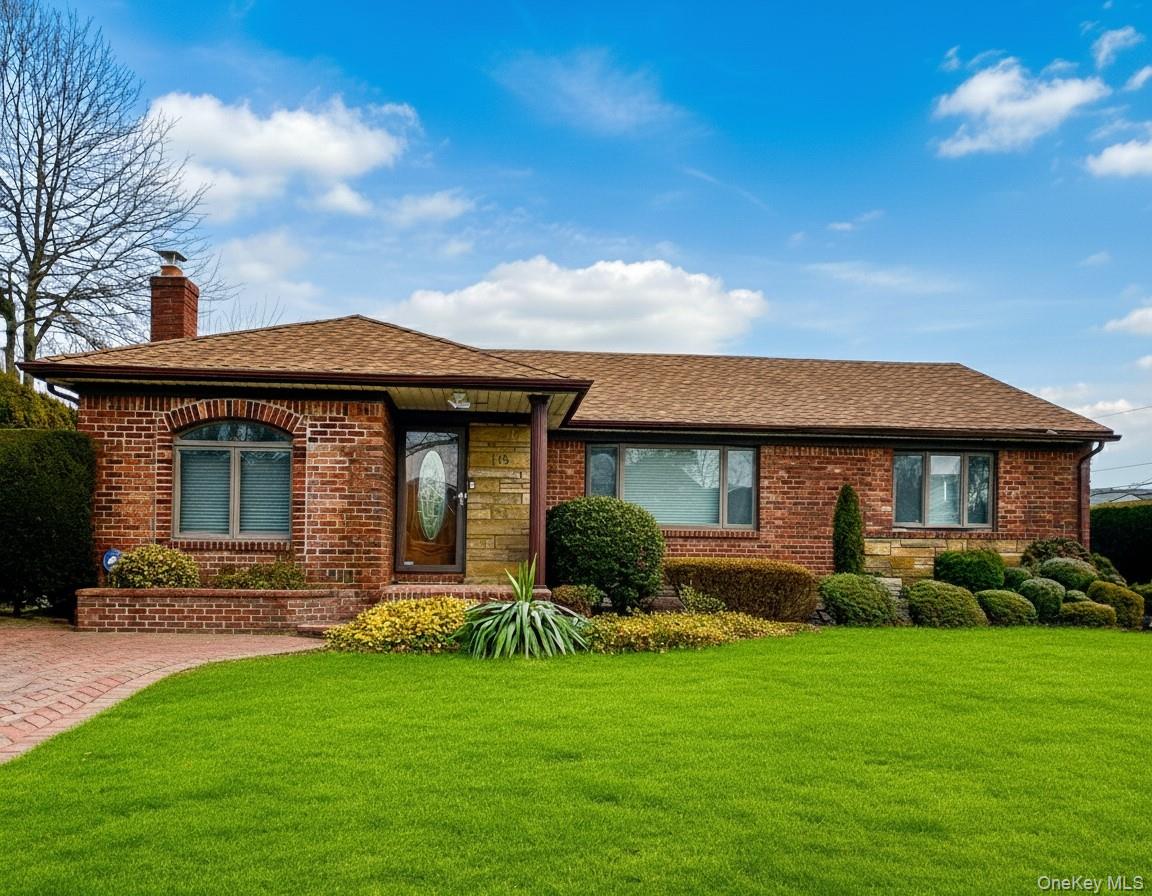 #1 photo, 23 Center Drive, New Hyde Park , NY 11040