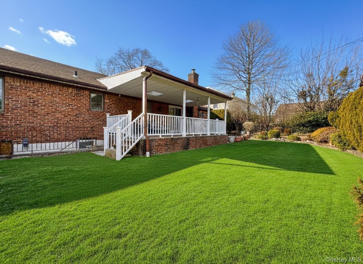 #2 photo, 23 Center Drive, New Hyde Park , NY 11040