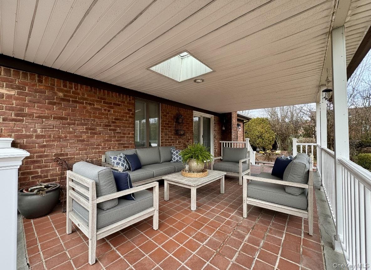 #20 photo, 23 Center Drive, New Hyde Park , NY 11040