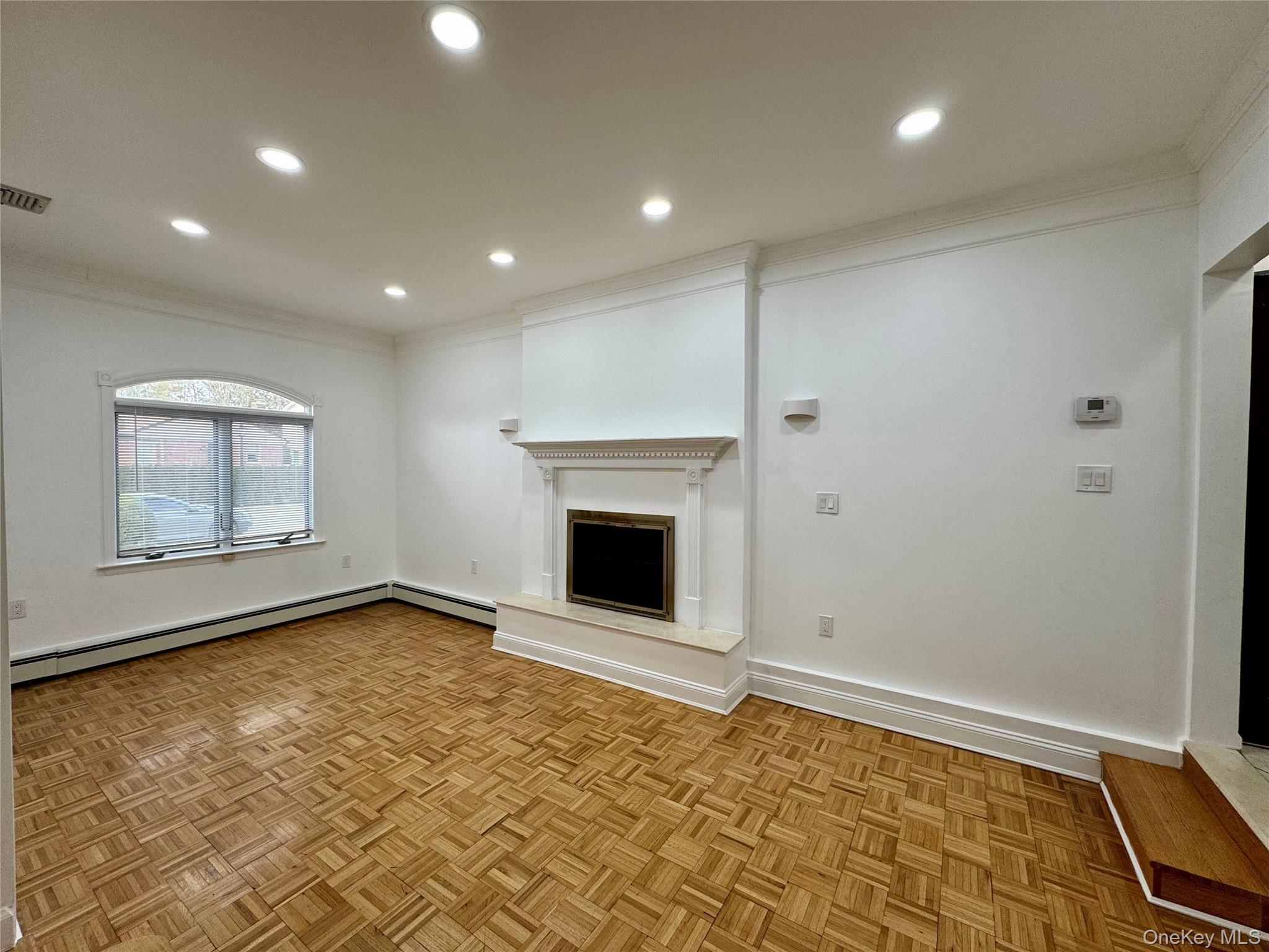 #6 photo, 23 Center Drive, New Hyde Park , NY 11040