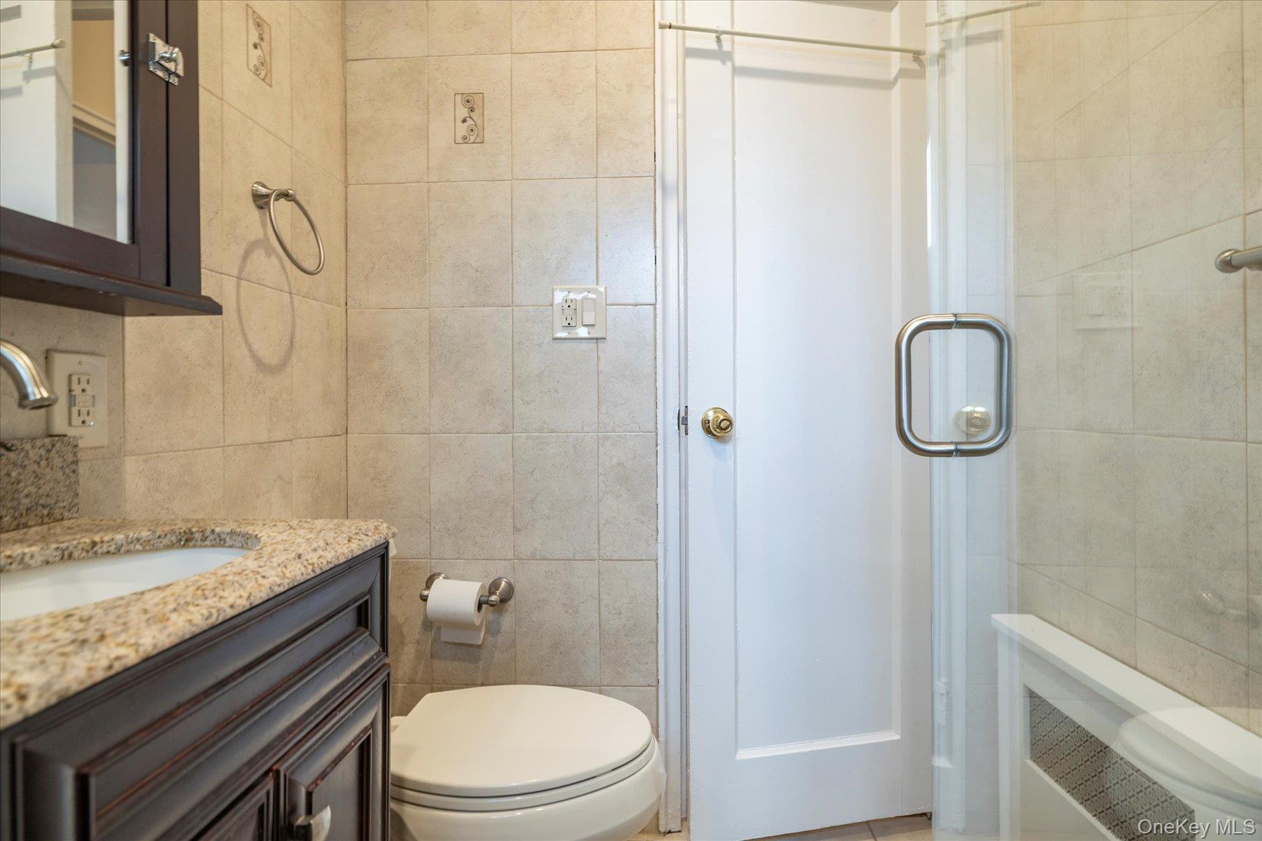 #11 photo, 105 15th Street, Garden City , NY 11530