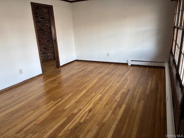 #14 photo, 7 Romeo Lane, Commack , NY 11725