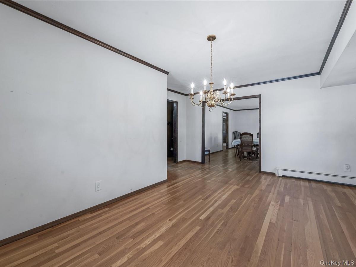 #17 photo, 7 Romeo Lane, Commack , NY 11725