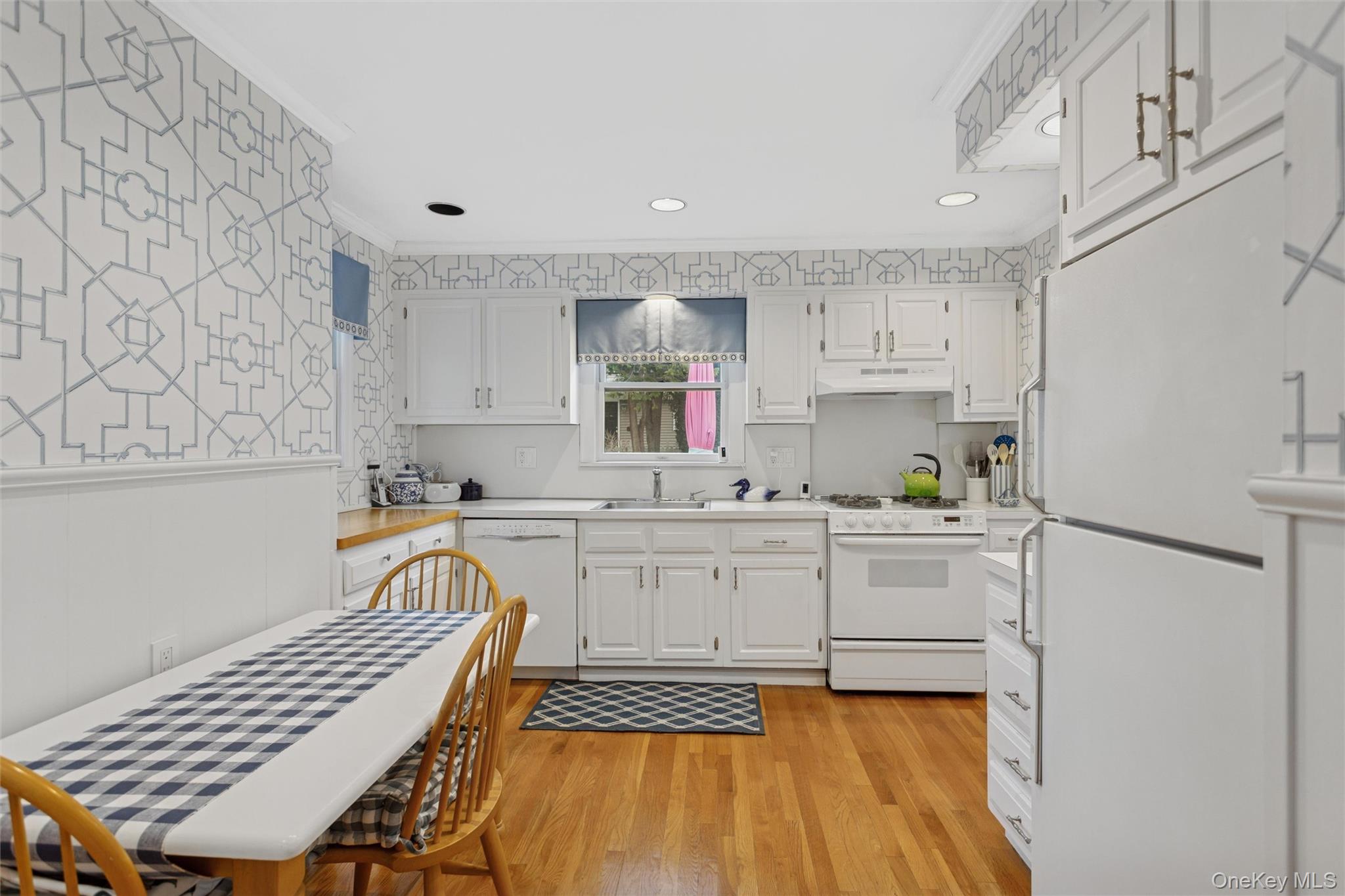 #8 photo, 172 Fernwood Terrace, Нассау ‖ Garden City , NY 11530