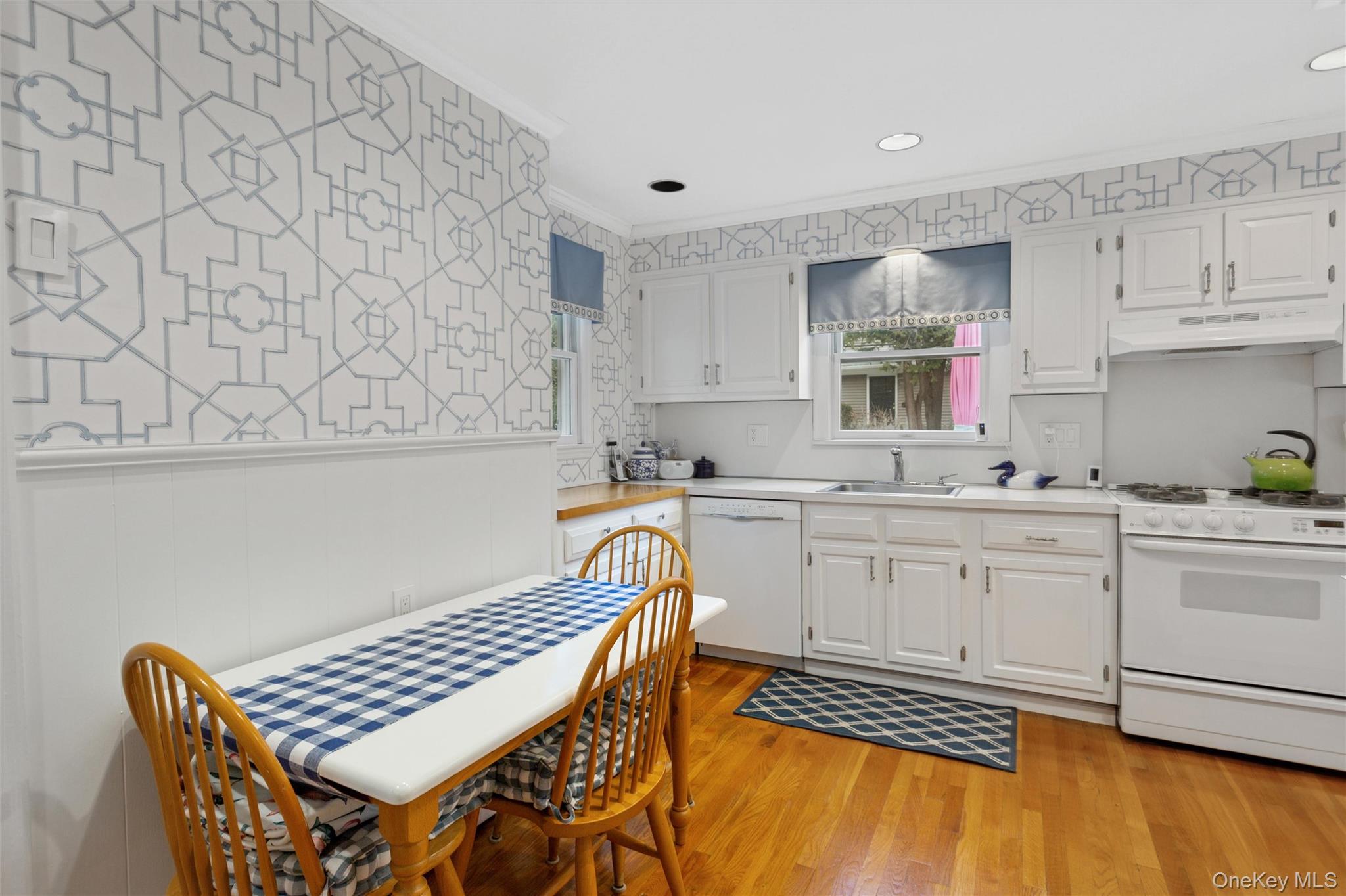 #9 photo, 172 Fernwood Terrace, Нассау ‖ Garden City , NY 11530