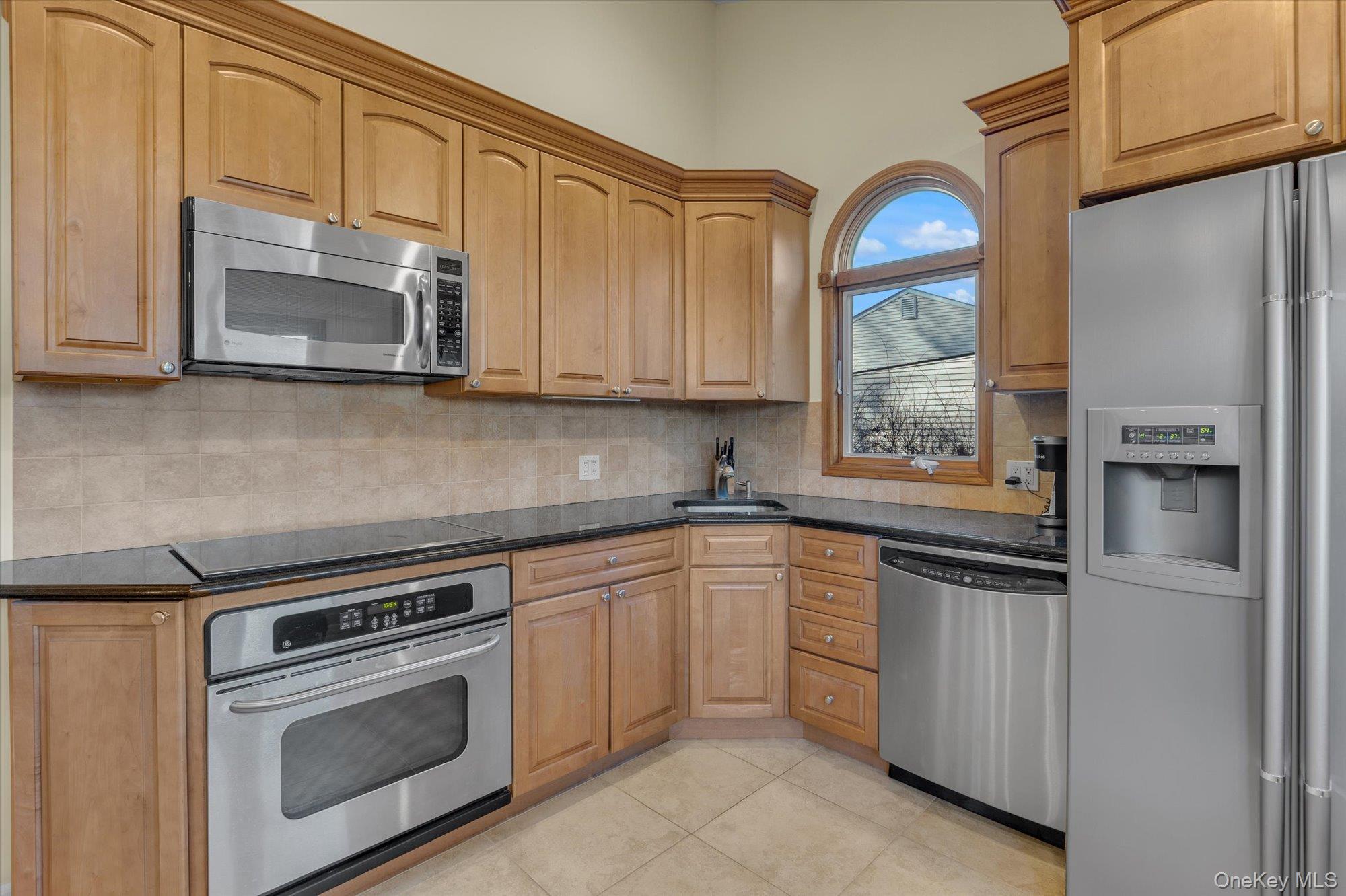 #7 photo, 19 Capitol Place, Саффолк ‖ South Huntington , NY 11746