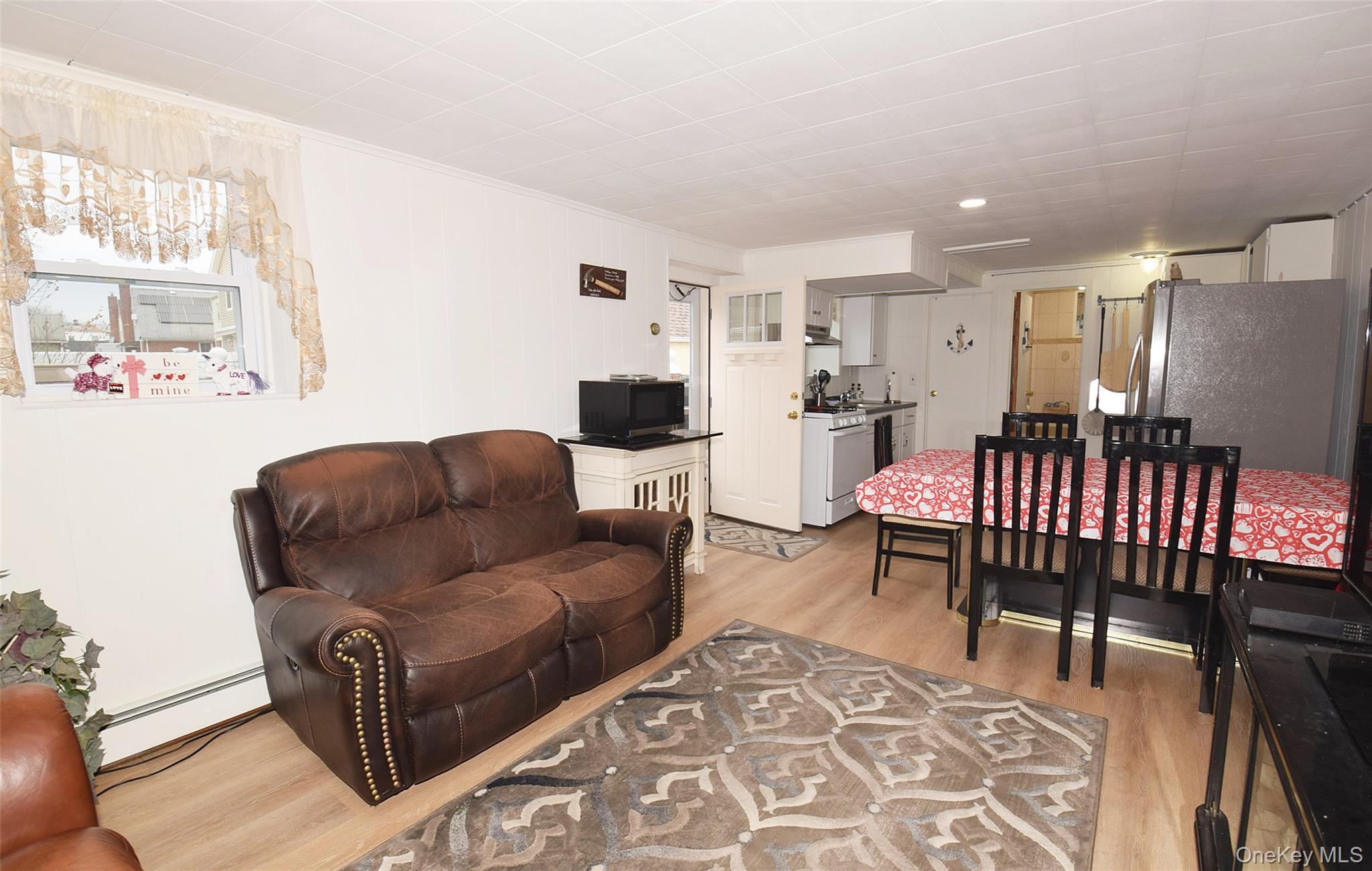 #14 photo, 293 85 Avenue, Floral Park , NY 11001