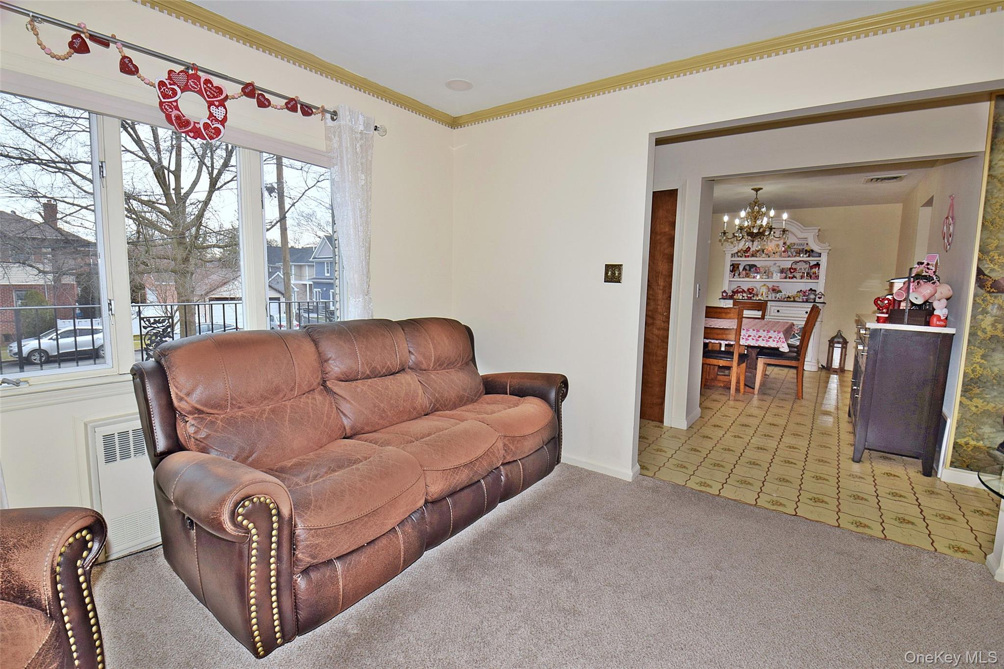 #4 photo, 293 85 Avenue, Floral Park , NY 11001