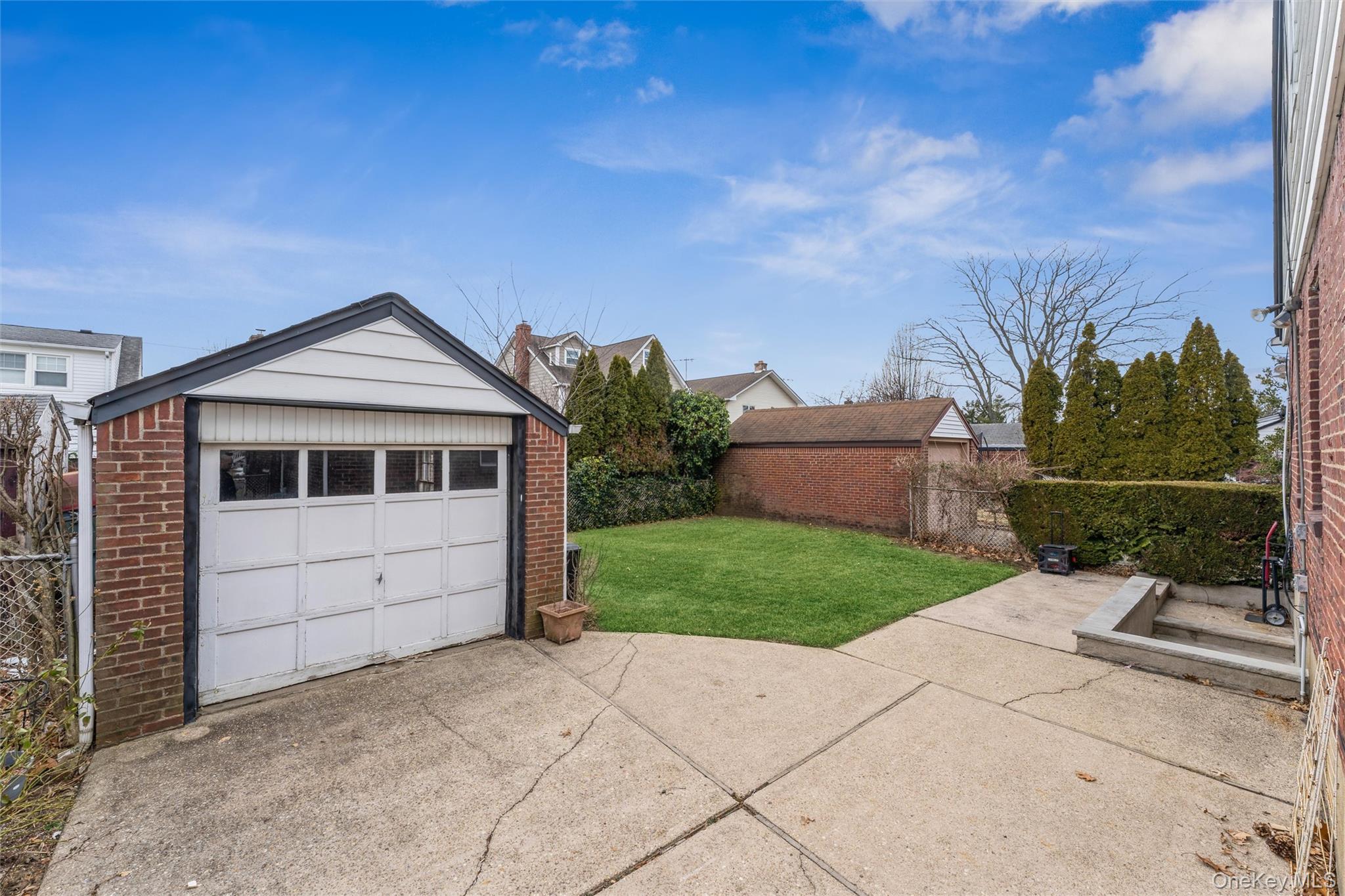 #15 photo, 1119 Theodora Street, מחוז נסאו Franklin Square , NY 11010