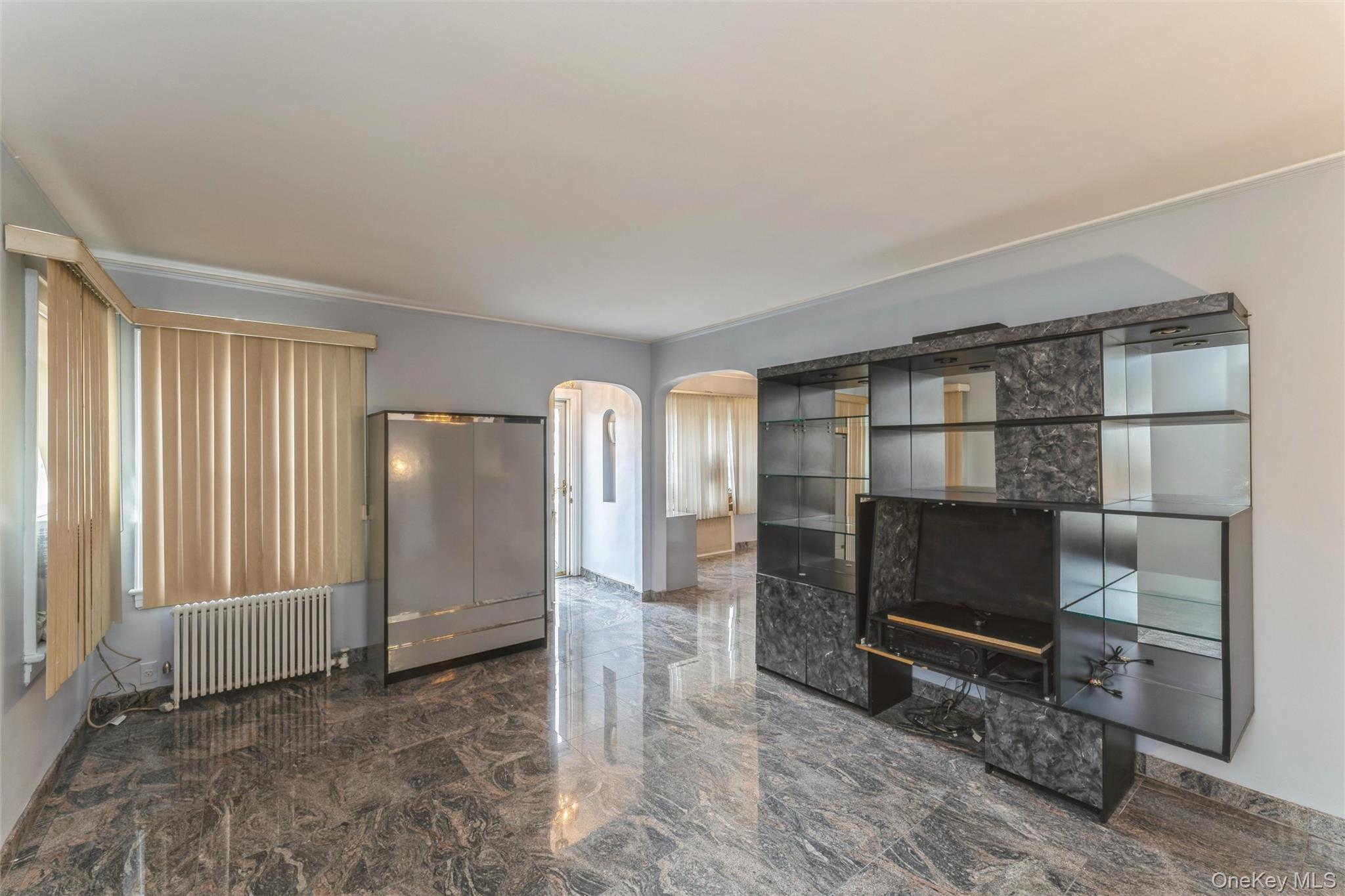 #3 photo, 1119 Theodora Street, מחוז נסאו Franklin Square , NY 11010