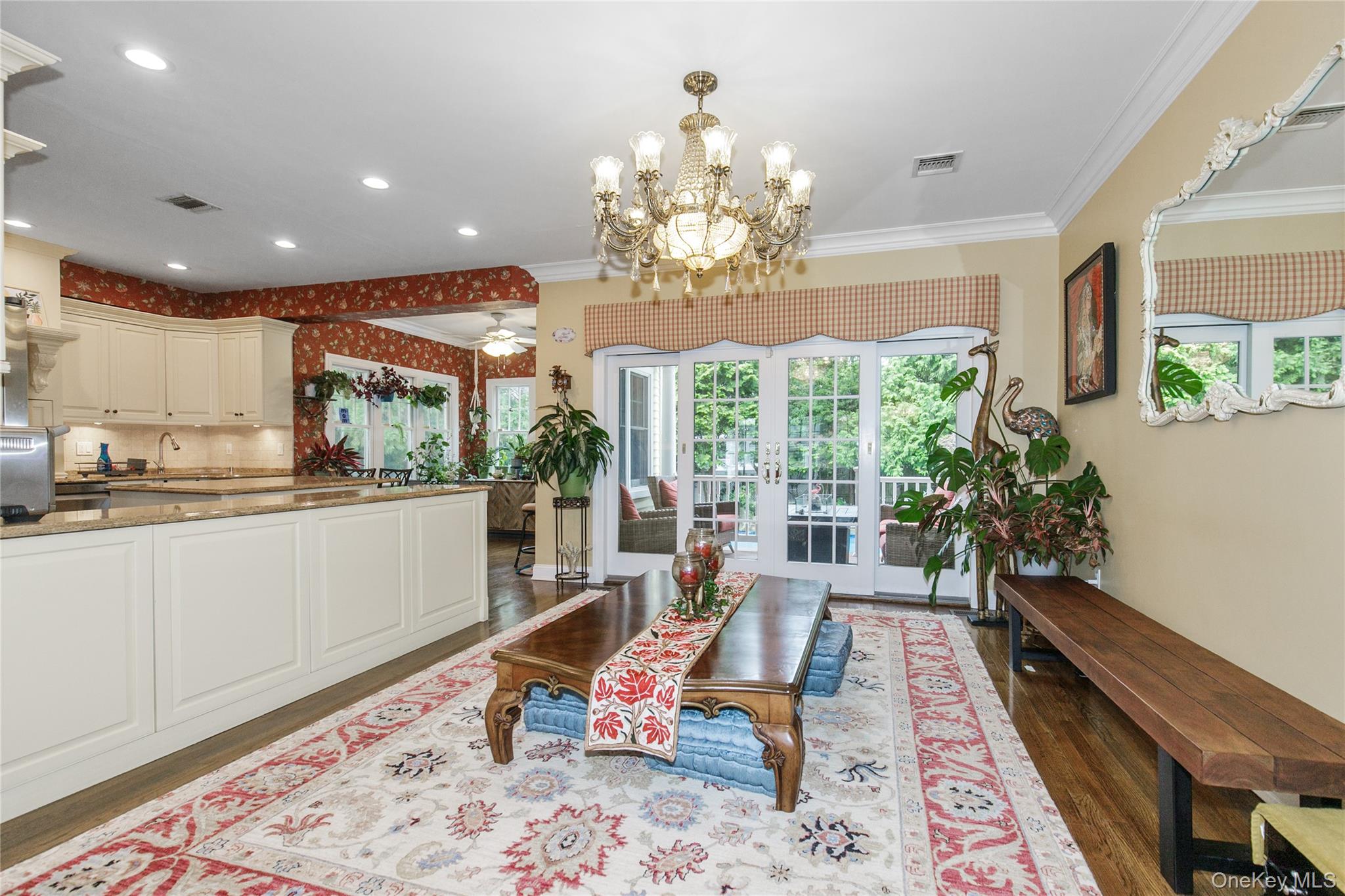 #11 photo, 3 Saint Lawrence Place, Jericho , NY 11753