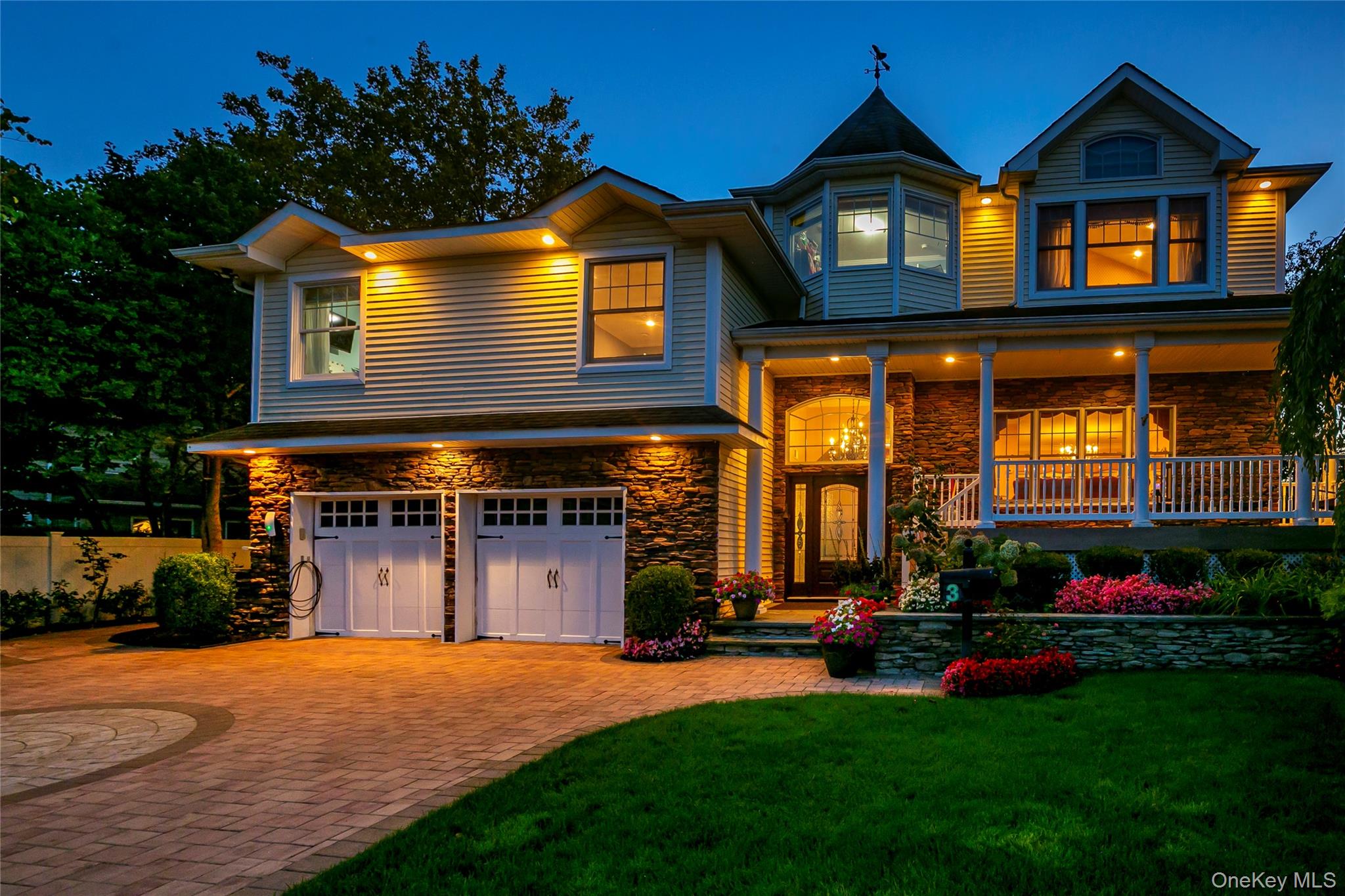 #3 photo, 3 Saint Lawrence Place, Jericho , NY 11753