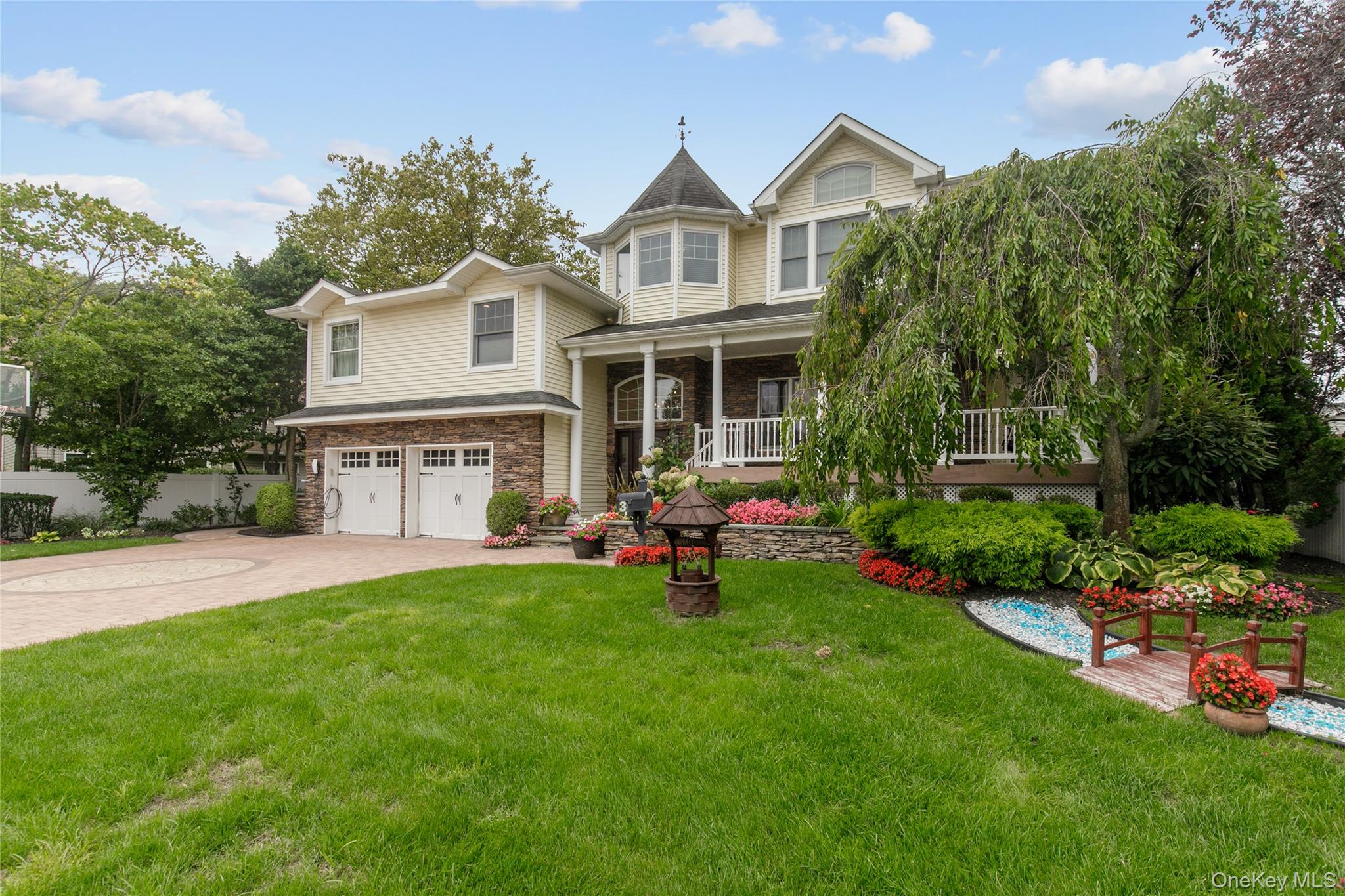 #5 photo, 3 Saint Lawrence Place, Jericho , NY 11753