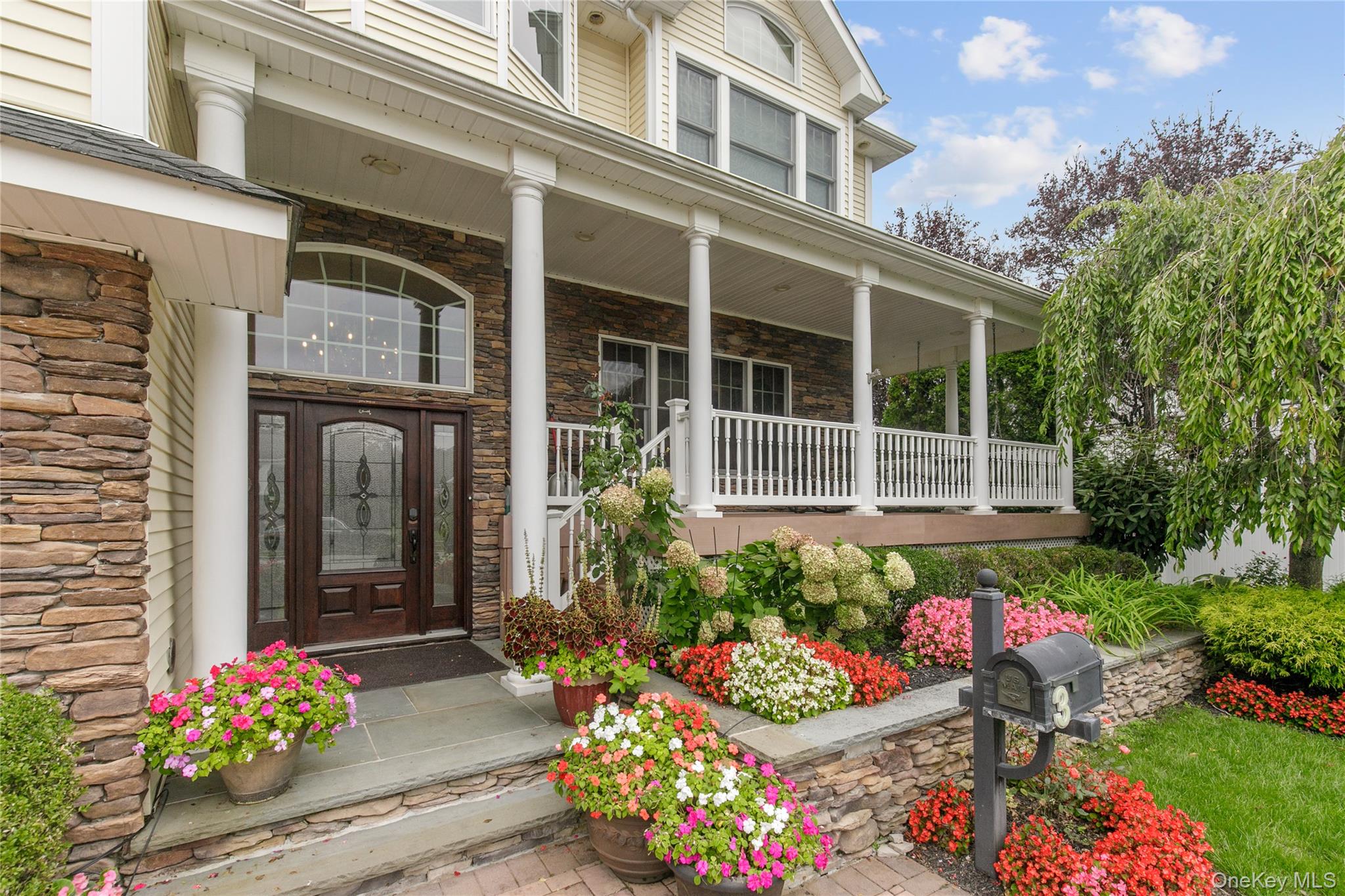 #6 photo, 3 Saint Lawrence Place, Jericho , NY 11753