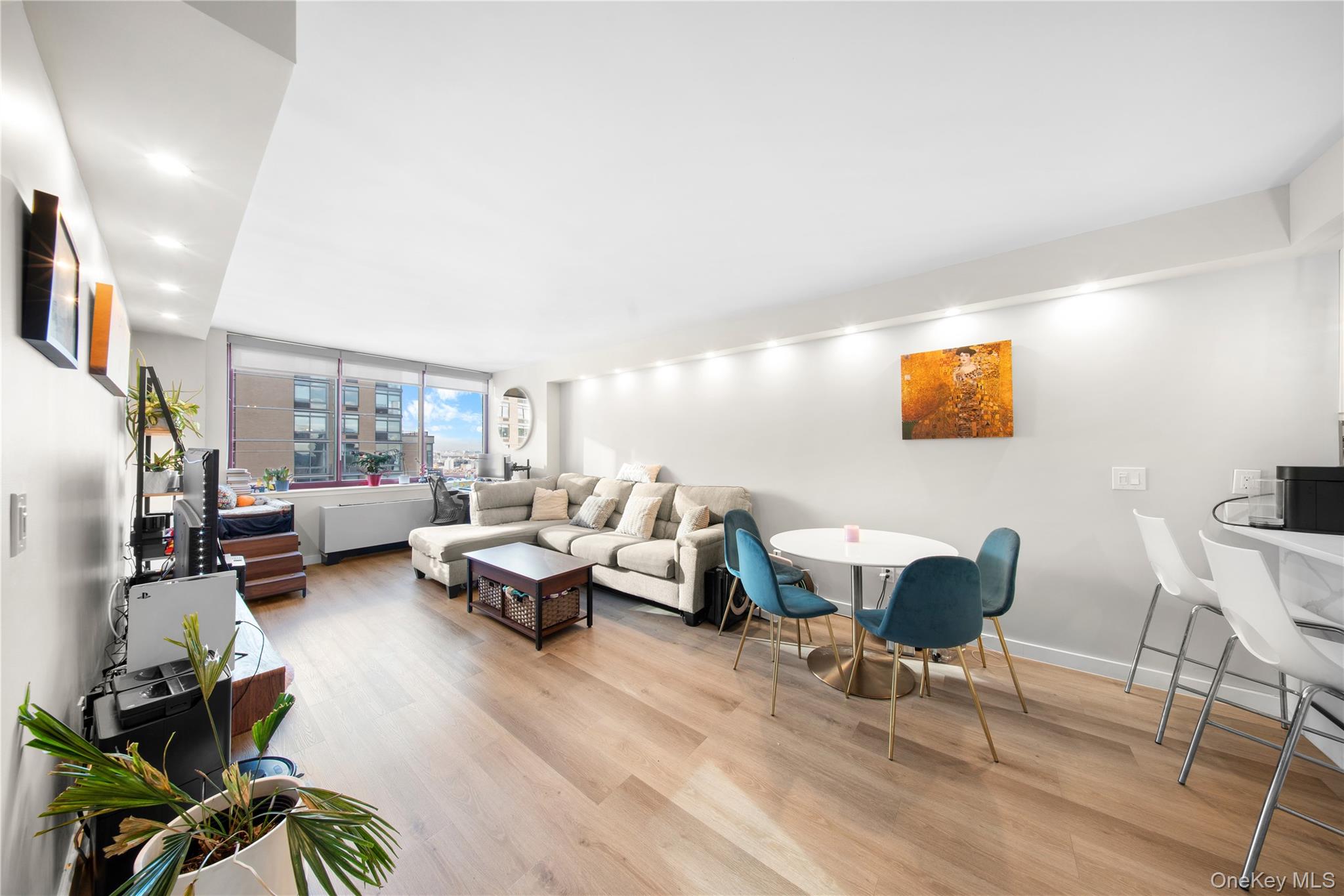 #6 photo, 4-74 48th Avenue, كوينز Long Island City , NY 11109