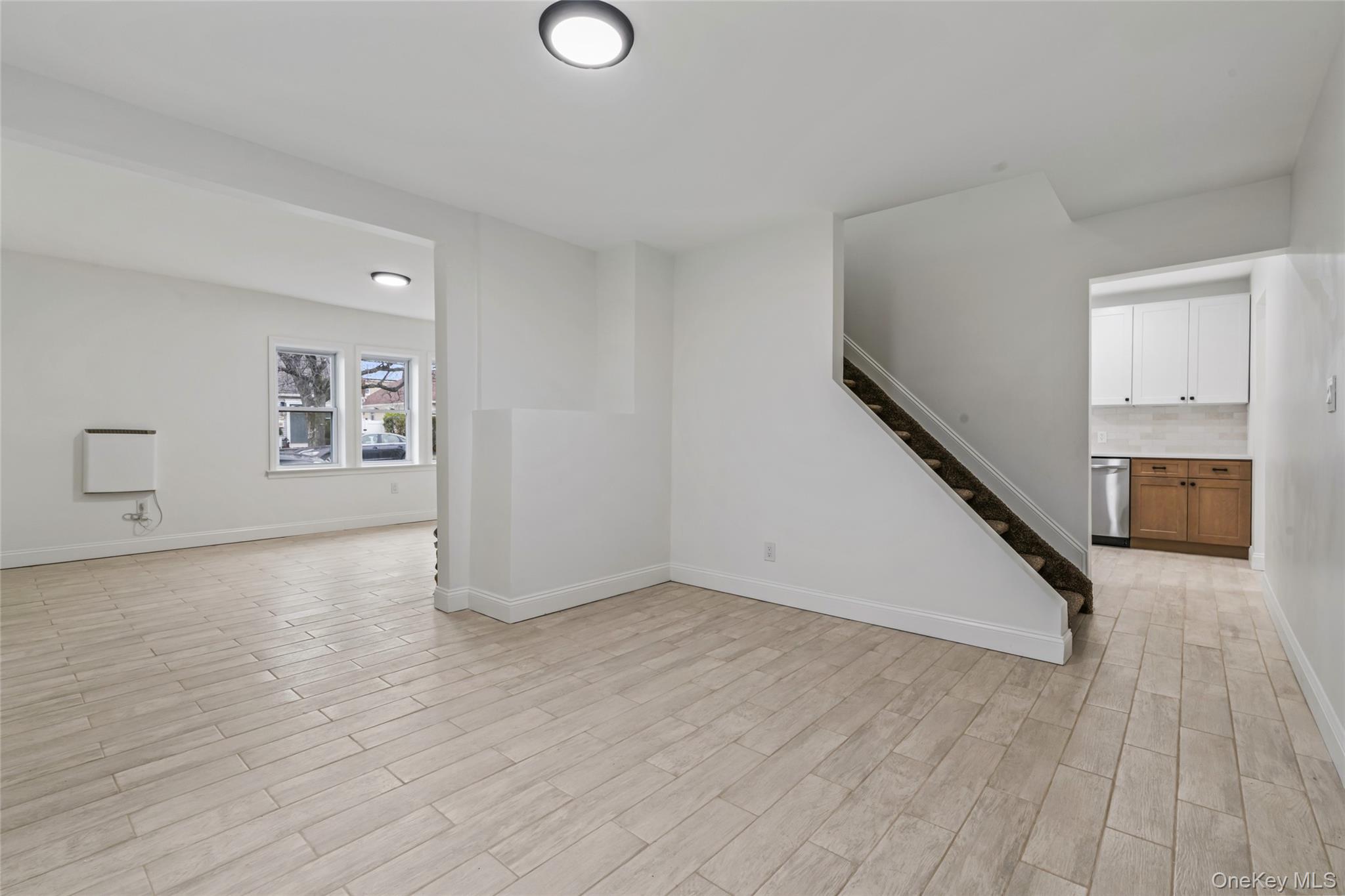 #11 photo, 3322 Parkway Drive, מחוז נסאו Baldwin Harbor , NY 11510