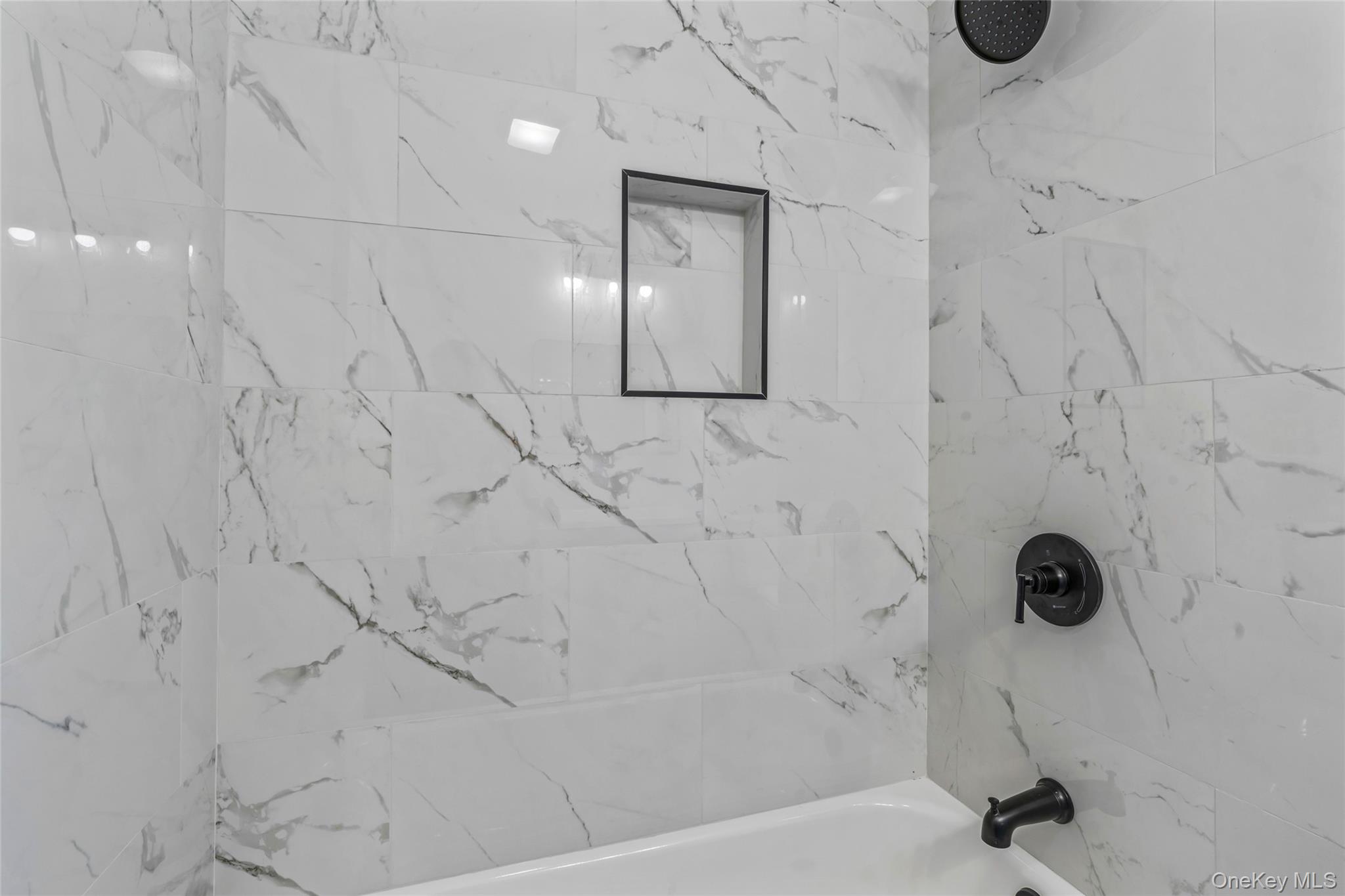 #14 photo, 3322 Parkway Drive, מחוז נסאו Baldwin Harbor , NY 11510