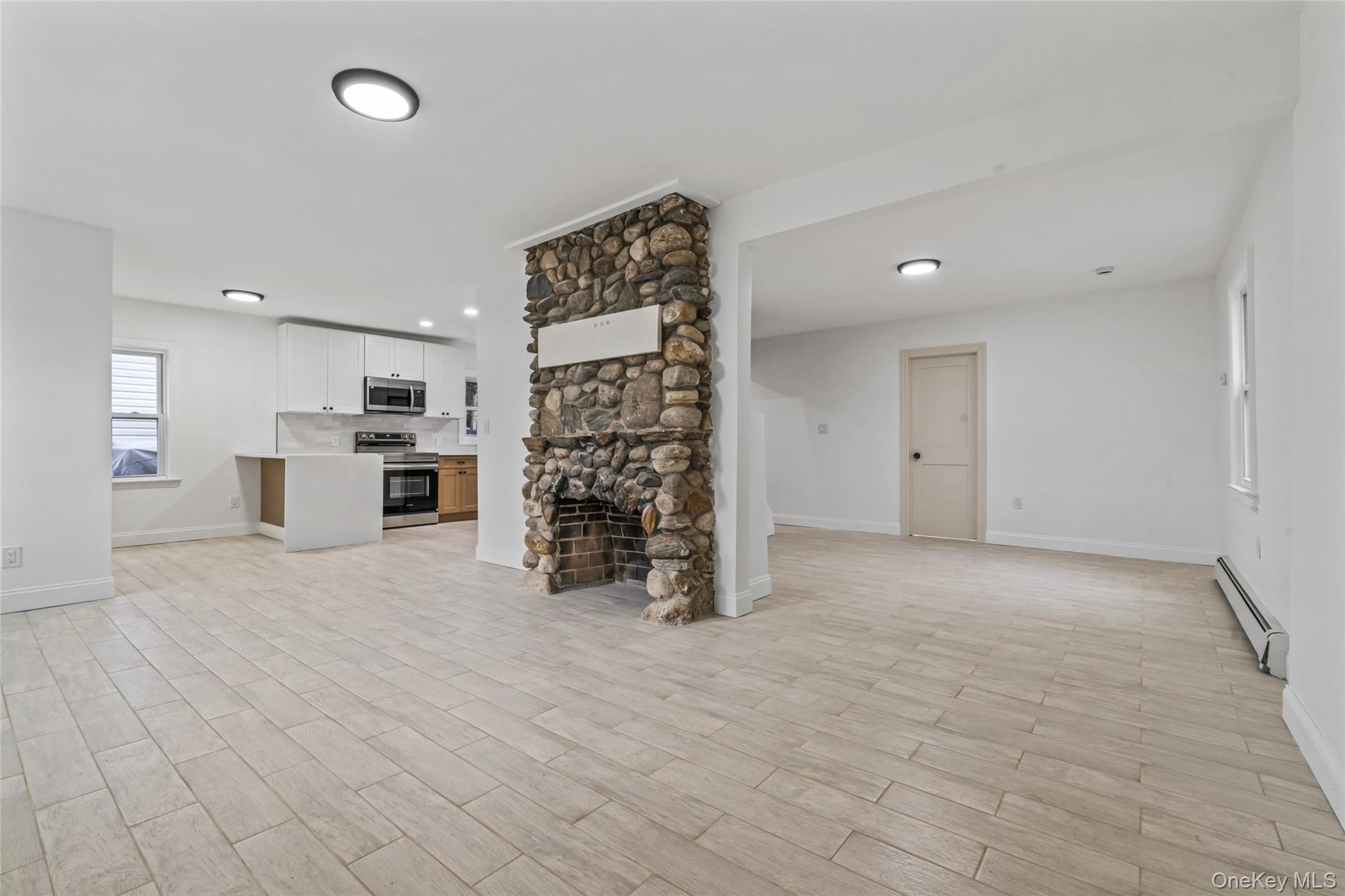 #7 photo, 3322 Parkway Drive, מחוז נסאו Baldwin Harbor , NY 11510