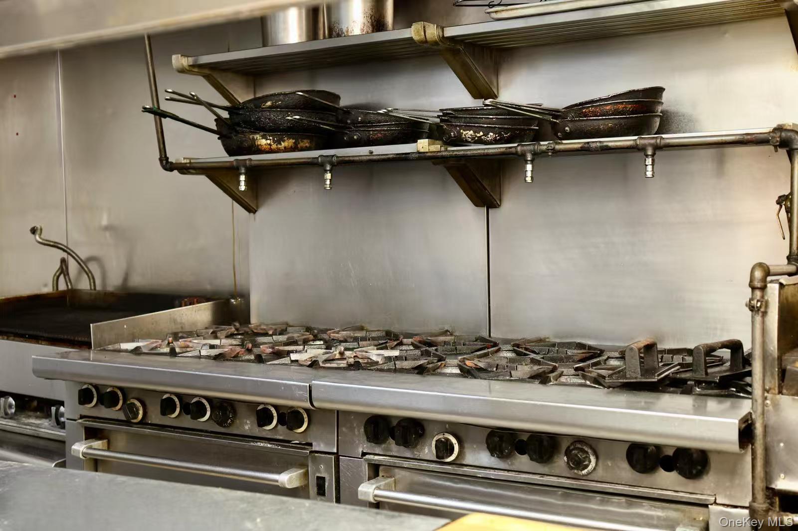 #4 photo, 25317 Northern Boulevard, Little Neck , NY 11362