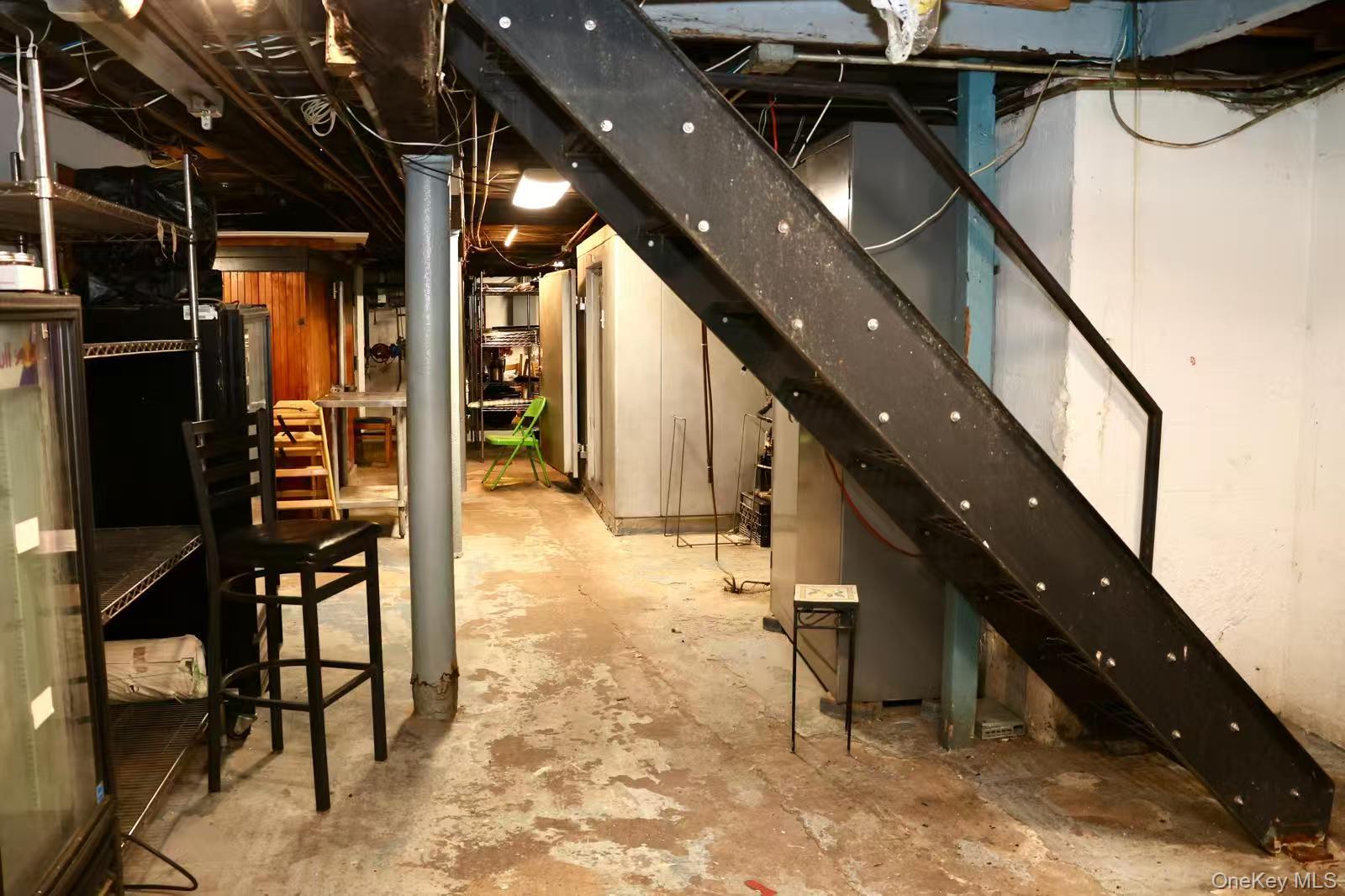 #6 photo, 25317 Northern Boulevard, Little Neck , NY 11362