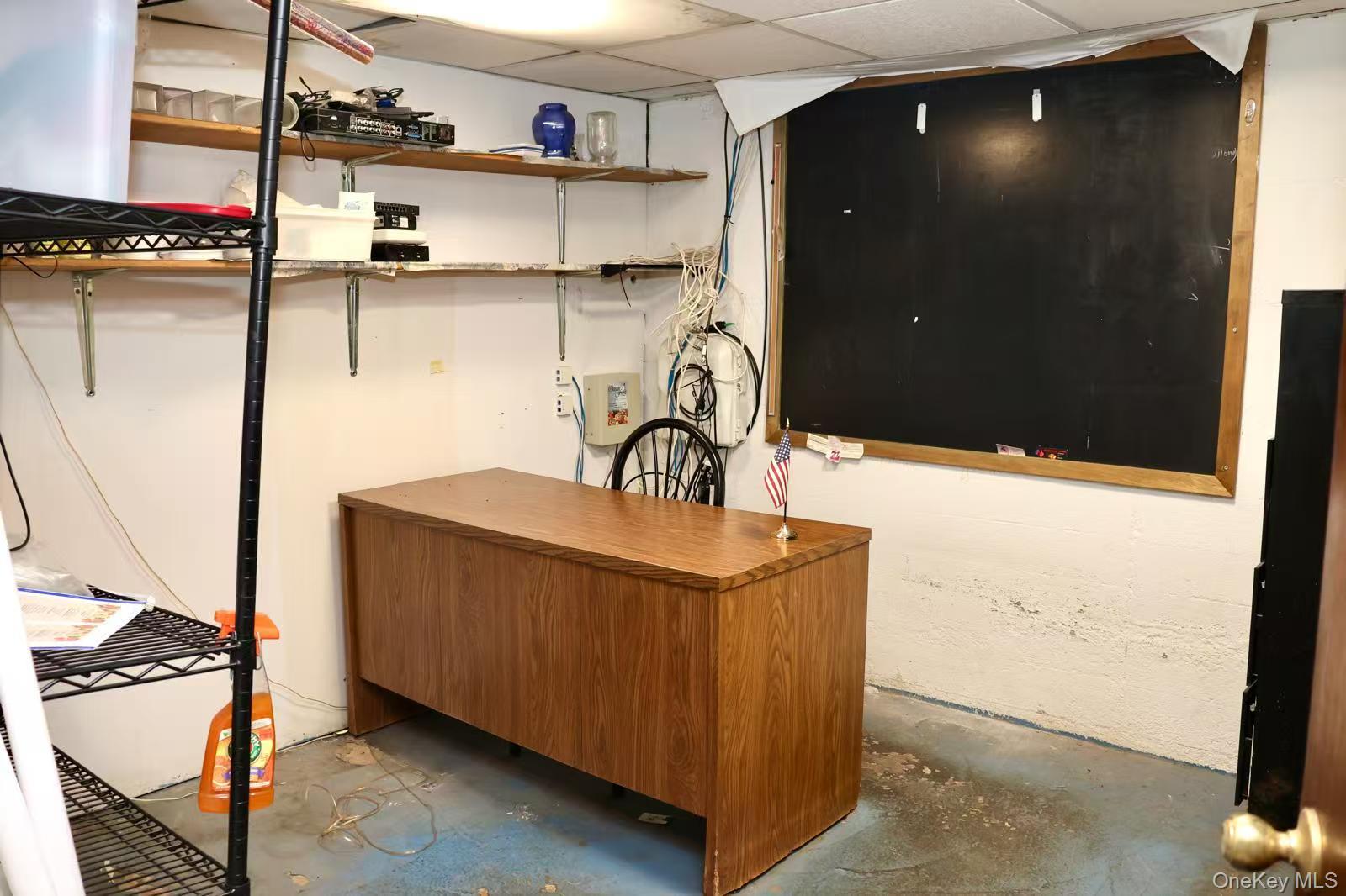 #7 photo, 25317 Northern Boulevard, Little Neck , NY 11362