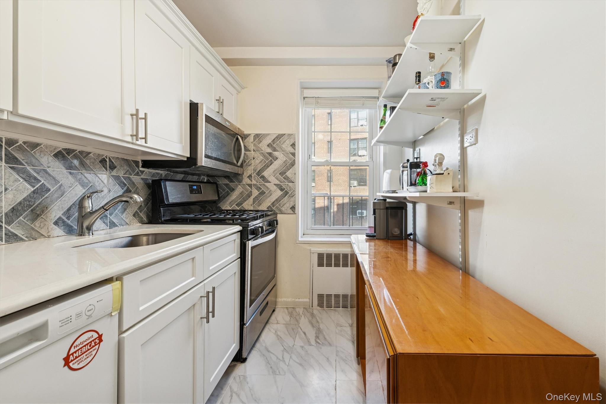 #5 photo, 139-09 84th Drive, Briarwood , NY 11435