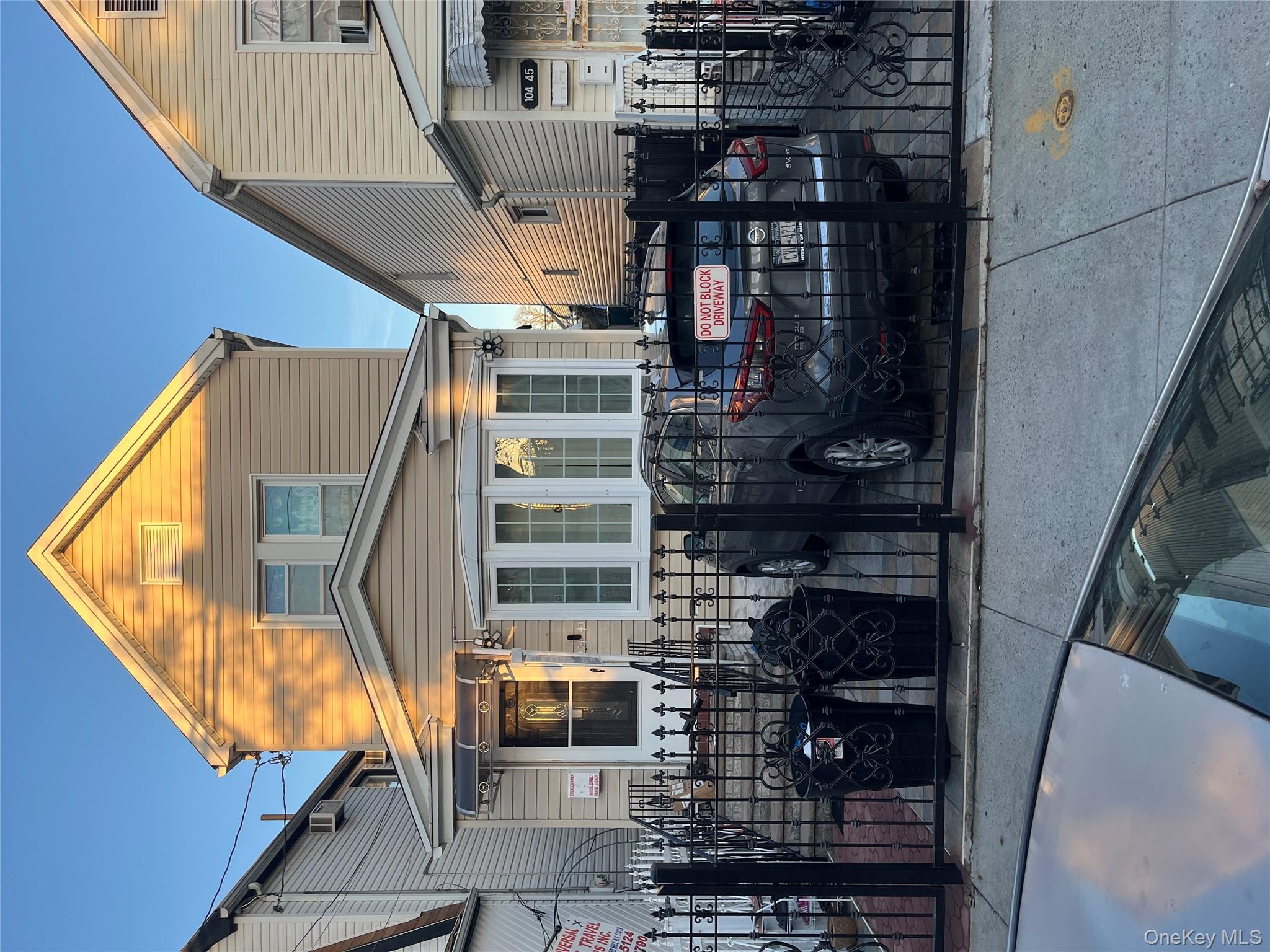 #1 photo, 10443 120th Street, Куинс ‖ Richmond Hill , NY 11419