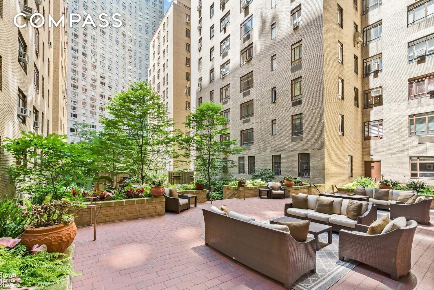 #19 photo, 25 Central Park W, Upper West Side , NY 10023