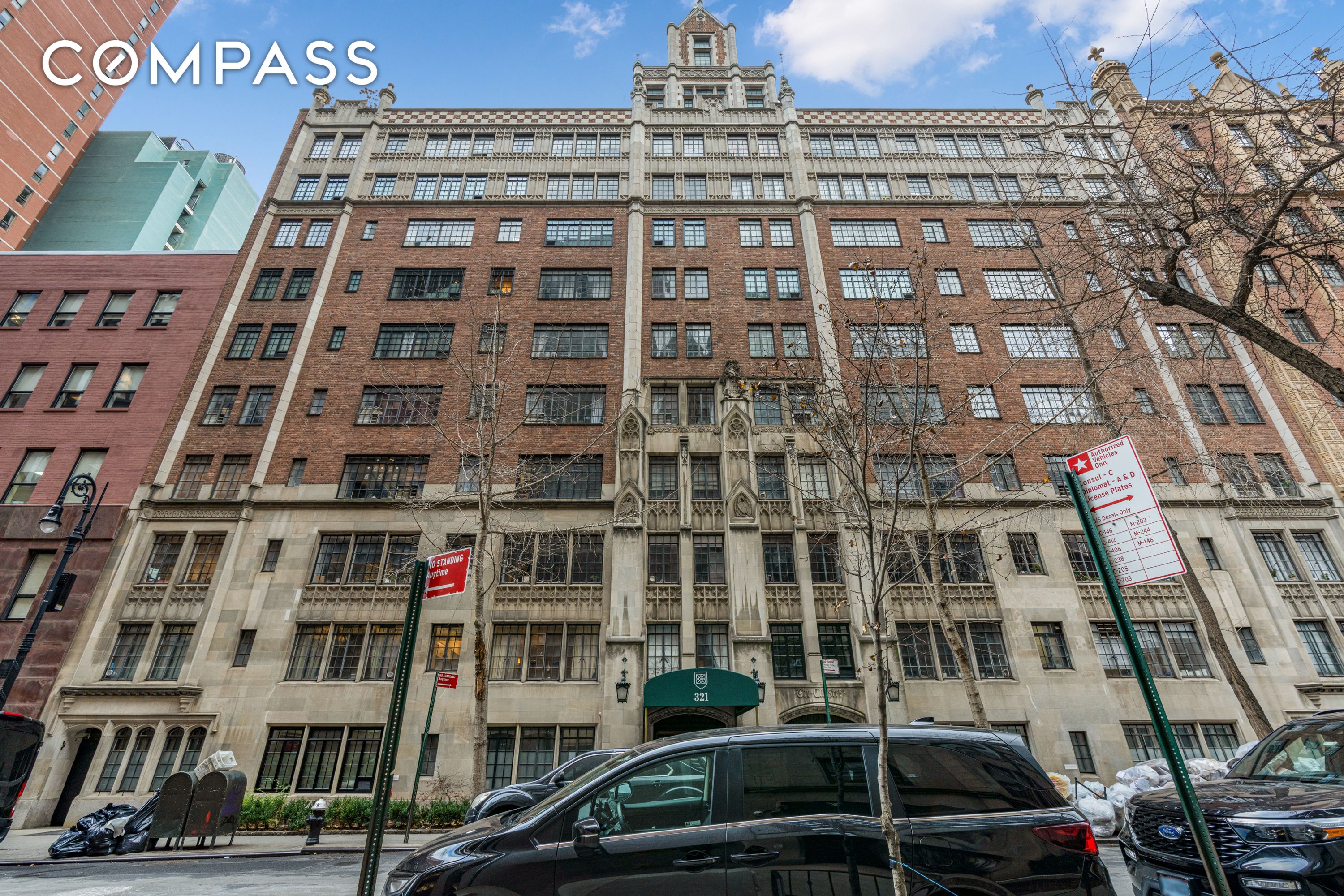 #15 photo, 321 E 43rd Street, Midtown East , NY 10017