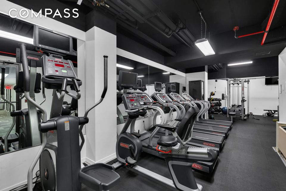 #9 photo, 540 W 49th Street, Hell's Kitchen , NY 10019