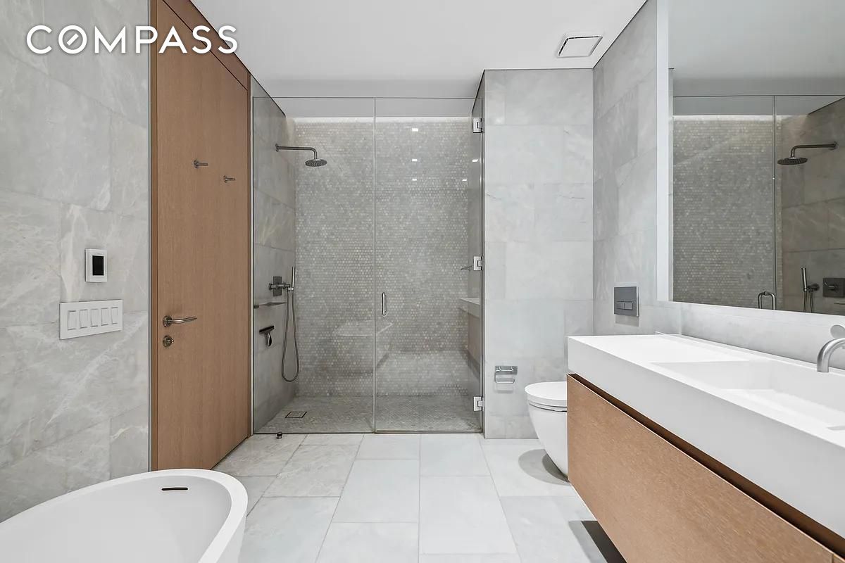 #8 photo, 49 Chambers Street, Tribeca , NY 10007