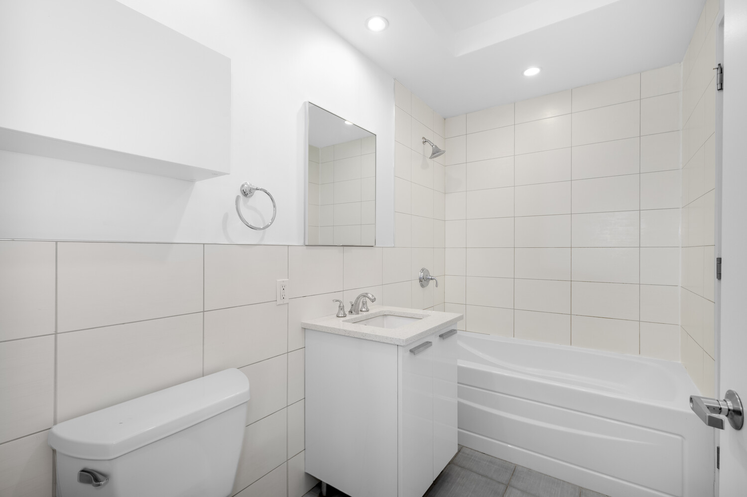 #7 photo, 317 E 111TH Street, East Harlem , NY 10035