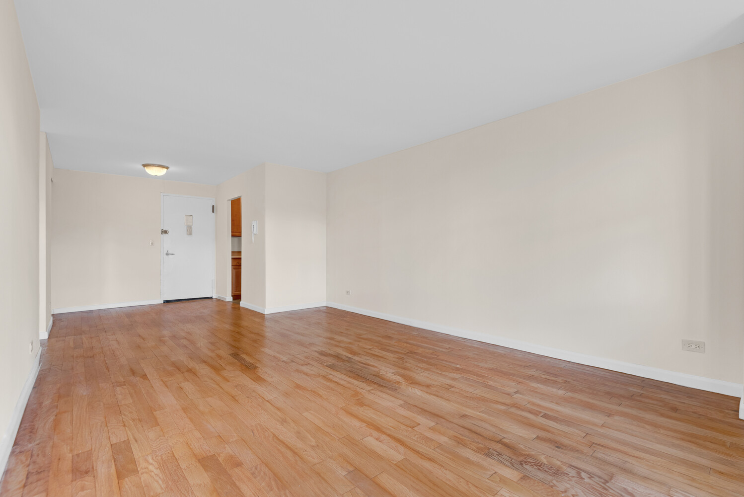 #4 photo, 301 E 79TH Street, Yorkville , NY 10075