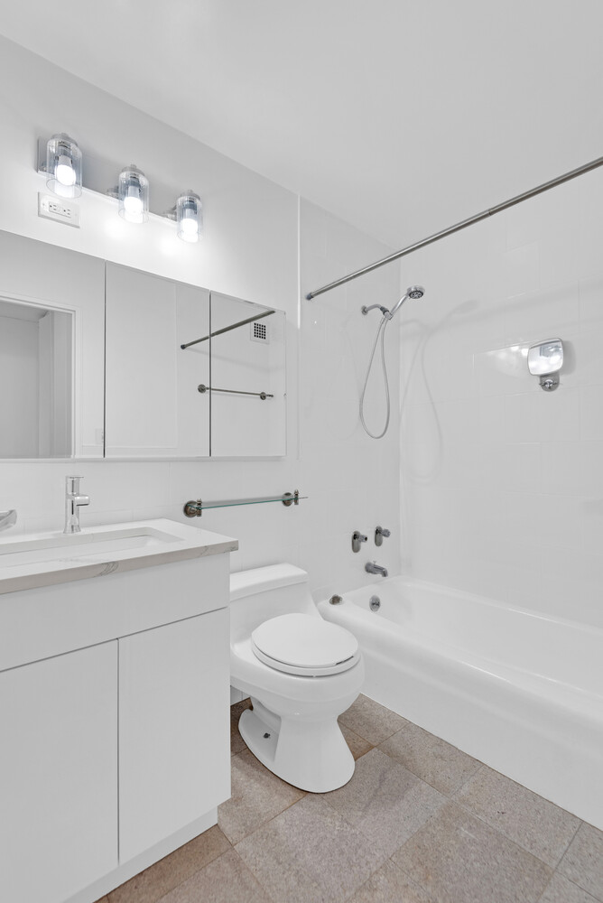 #7 photo, 301 E 79TH Street, Yorkville , NY 10075